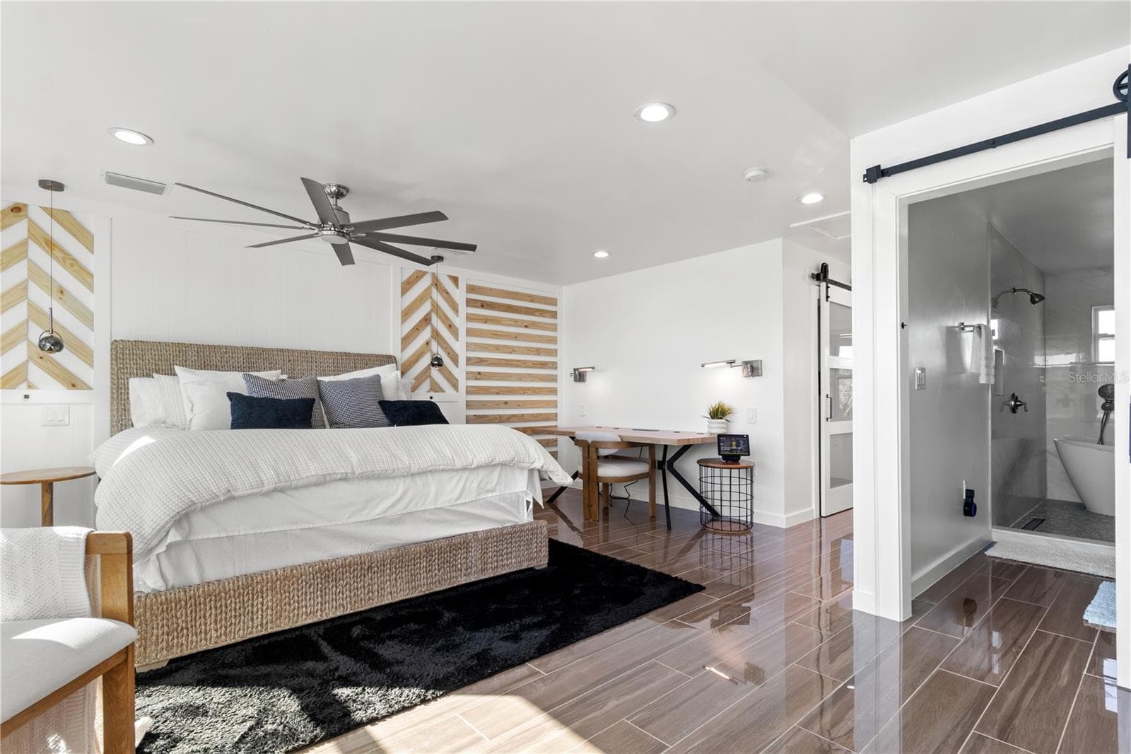 One of two Primary bedrooms, 3rd floor - 10908 LAND O LAKES BLVD, LAND O LAKES