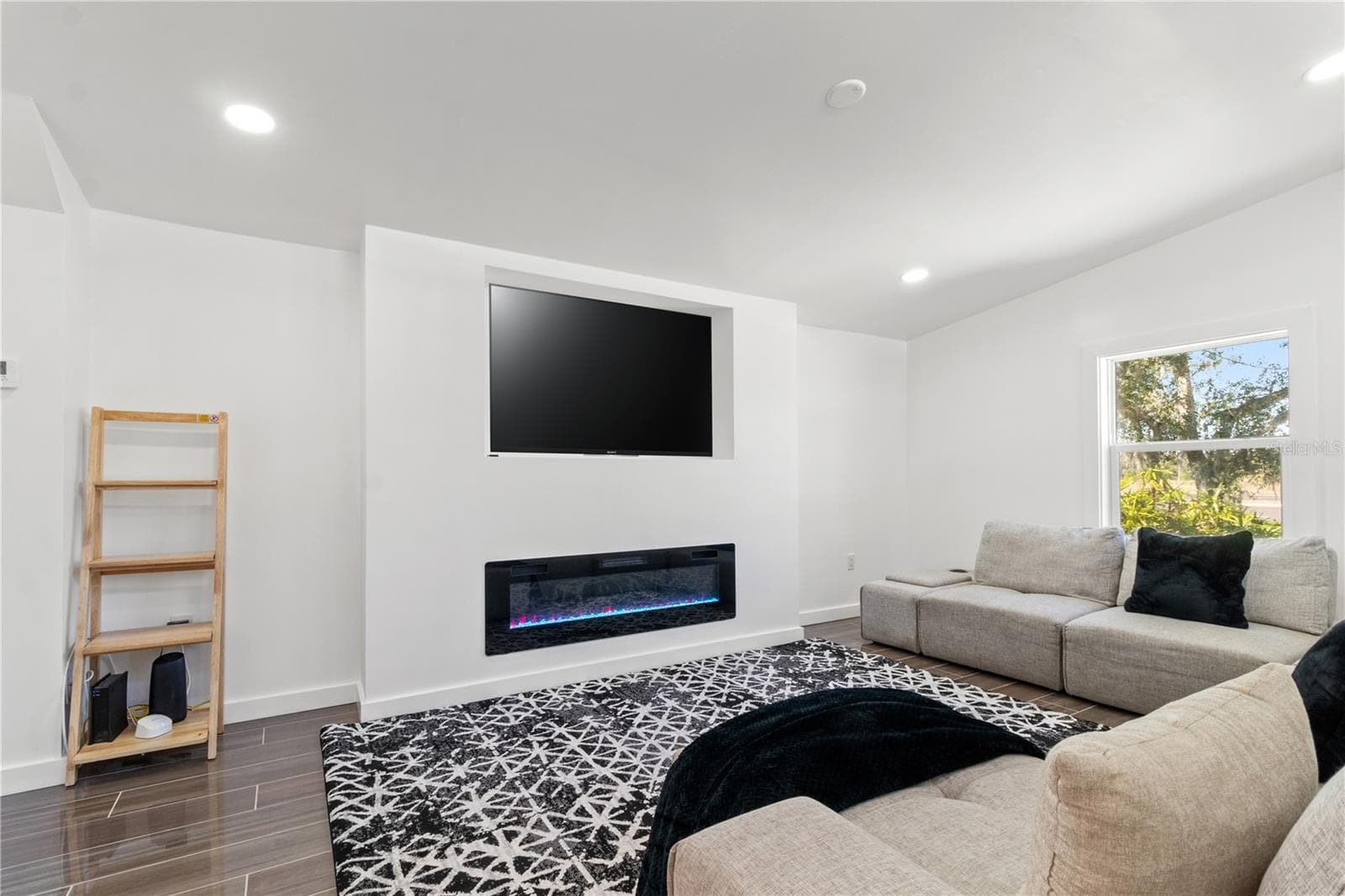 Media Room - Second Floor - 10908 LAND O LAKES BLVD, LAND O LAKES