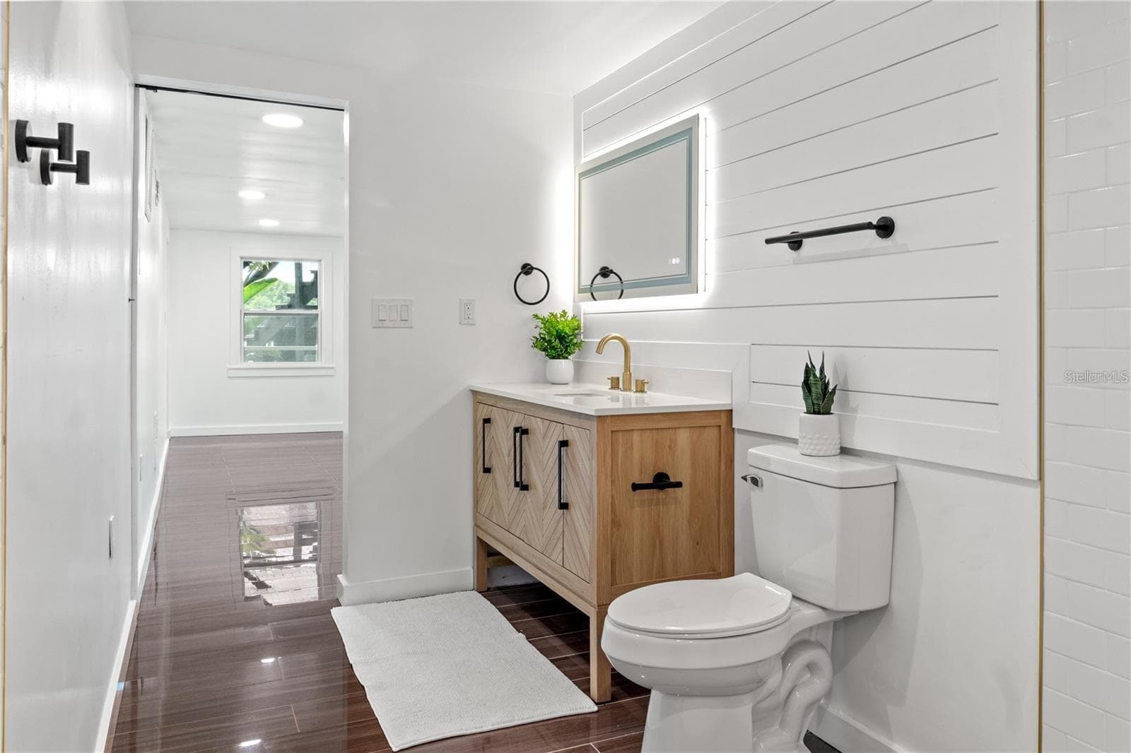 Second primary bathroom, bottom floor - 10908 LAND O LAKES BLVD, LAND O LAKES