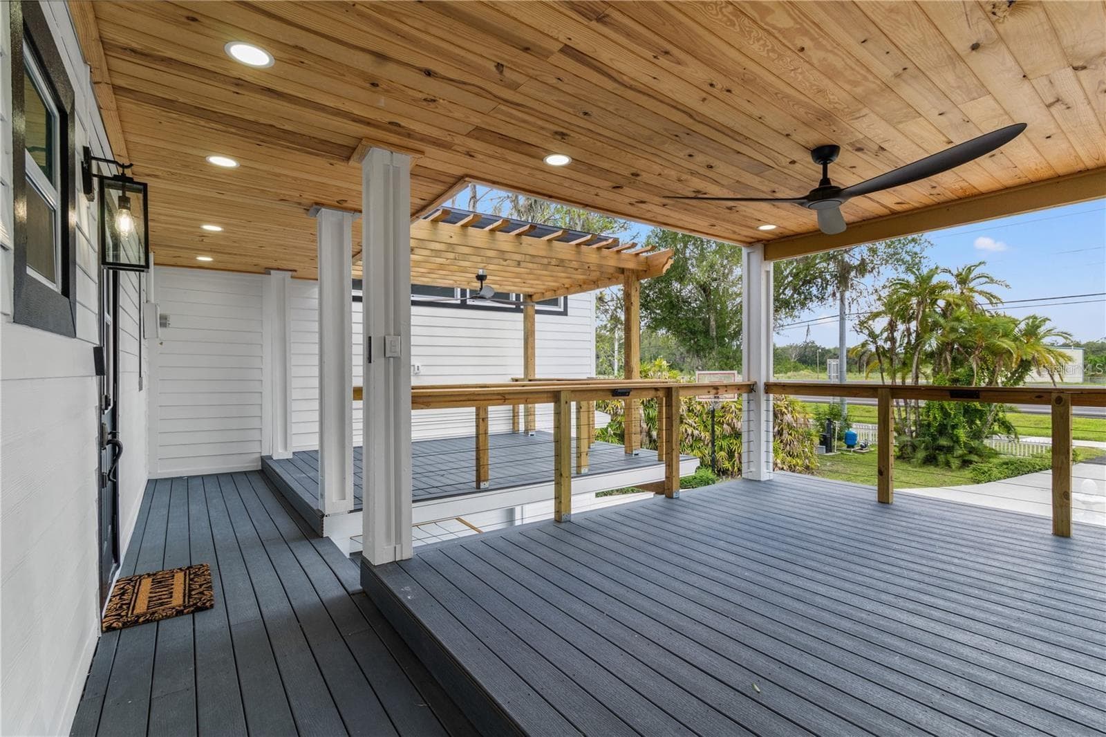 Front Decks - 10908 LAND O LAKES BLVD, LAND O LAKES