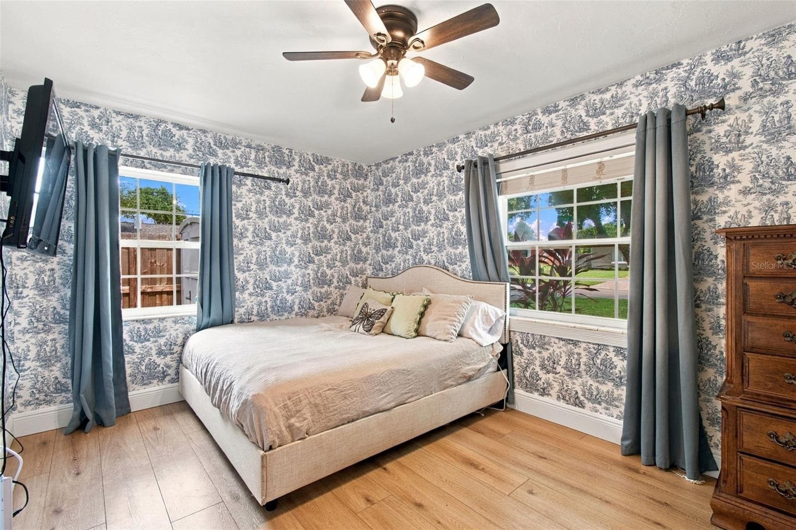 Single Family Residence at 806 N GOMEZ AVE, TAMPA, photo 26 of 43