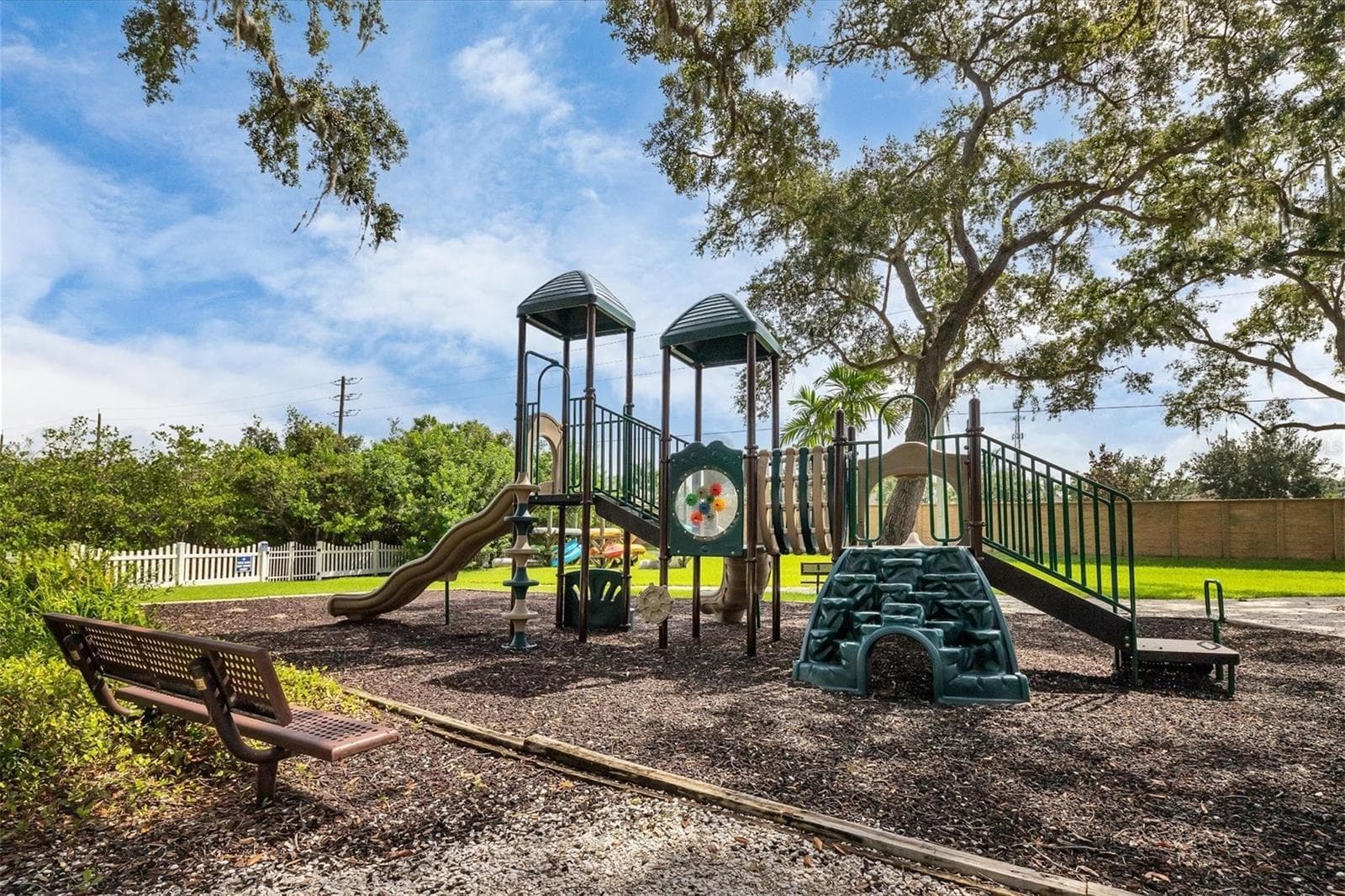 Single Family Residence at 4627 BARRACUDA DR, BRADENTON, photo 69 of 73