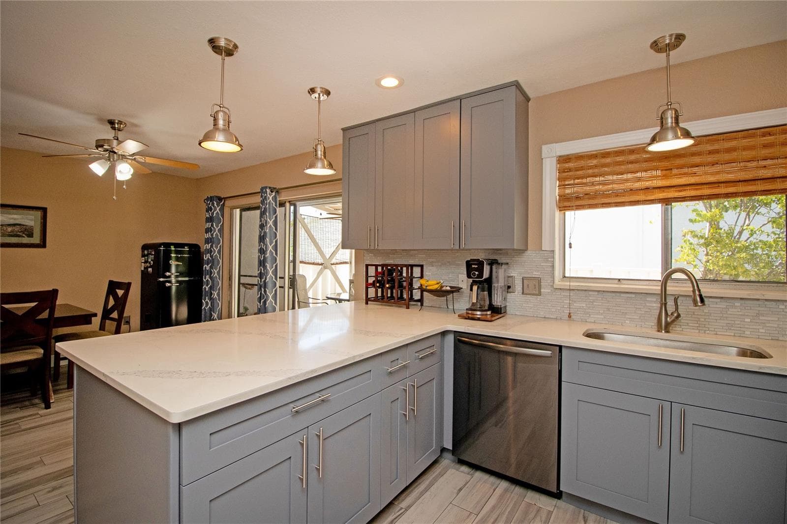 Condominium at 1640 CAPE HOPE AVE NE #2, ST PETERSBURG, photo 7 of 42