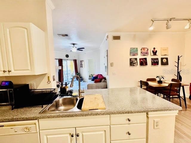 Condominium at 860 N ORANGE AVE #328, ORLANDO, photo 6 of 39