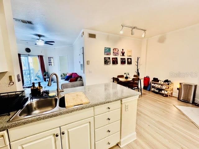 Condominium at 860 N ORANGE AVE #328, ORLANDO, photo 7 of 39