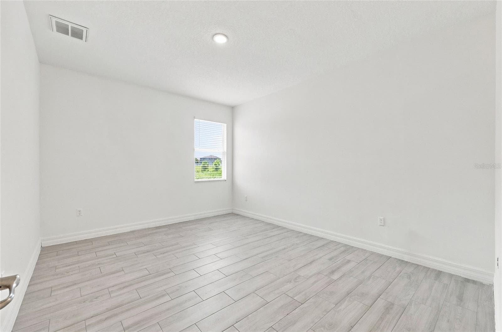 Single Family Residence at 632 HUDSON VALLEY DR, POINCIANA, photo 7 of 26
