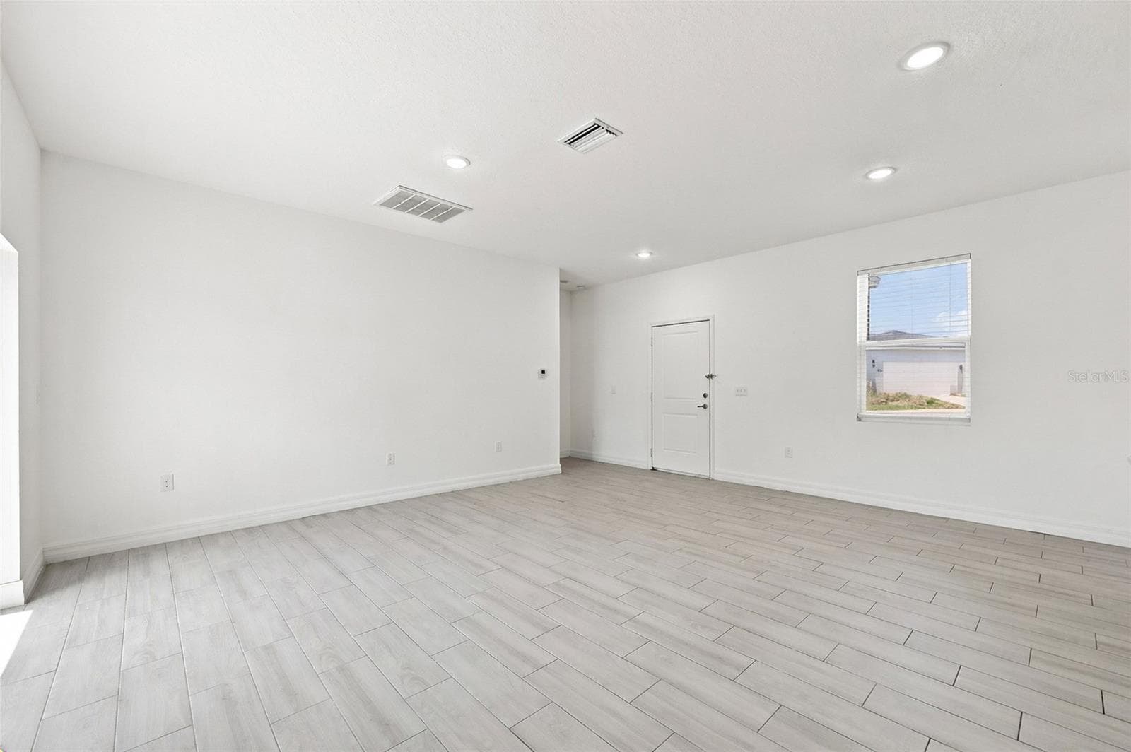 Single Family Residence at 632 HUDSON VALLEY DR, POINCIANA, photo 10 of 26