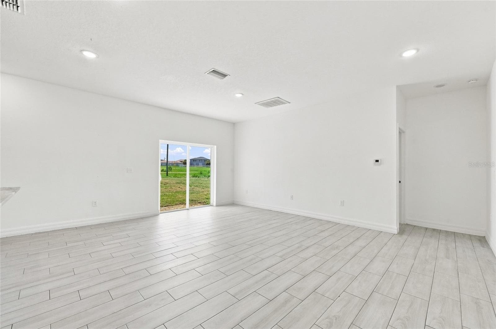 Single Family Residence at 632 HUDSON VALLEY DR, POINCIANA, photo 12 of 26