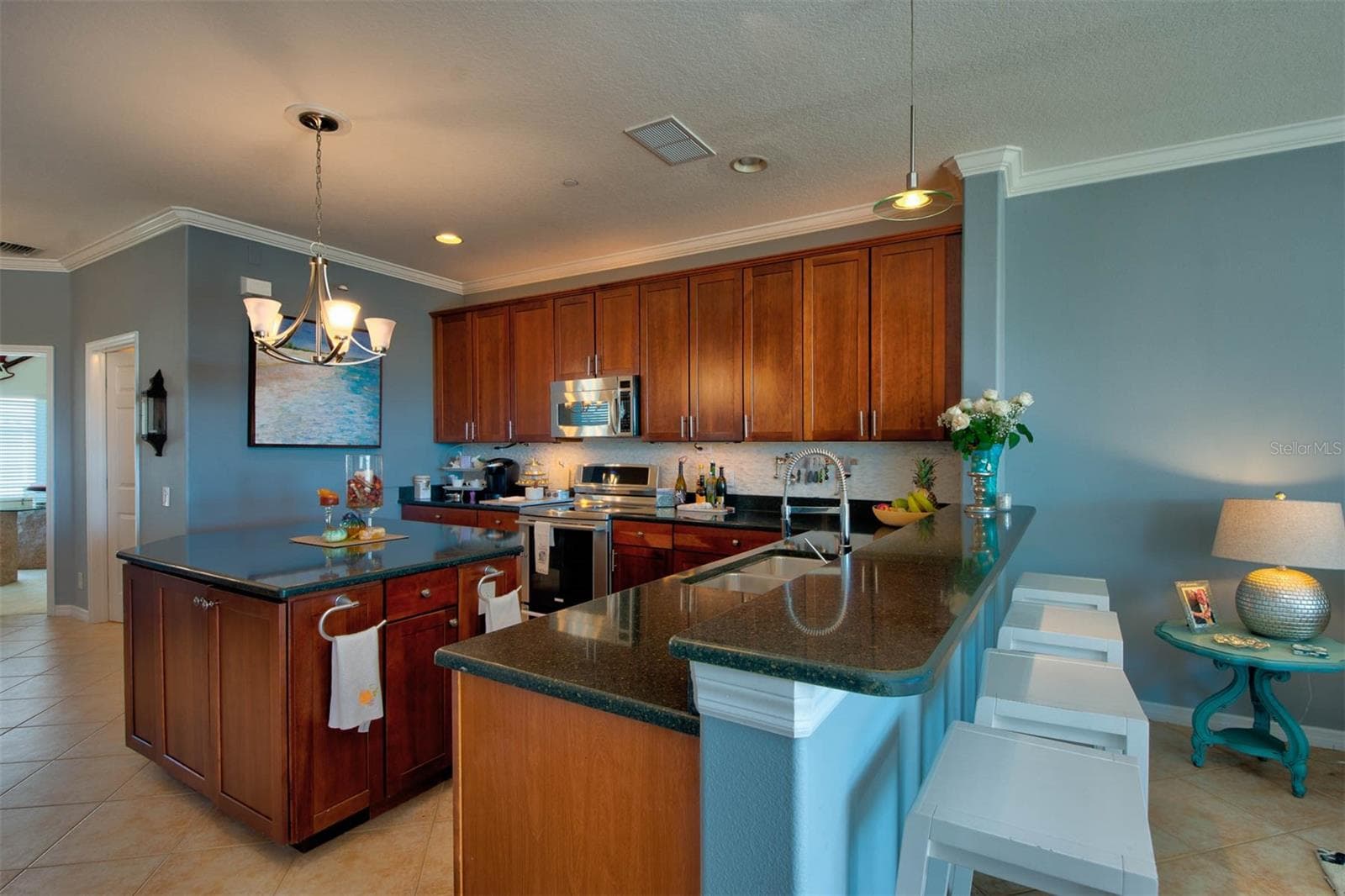 Townhouse at 1146 VENETIAN HARBOR DR NE, ST PETERSBURG, photo 12 of 76