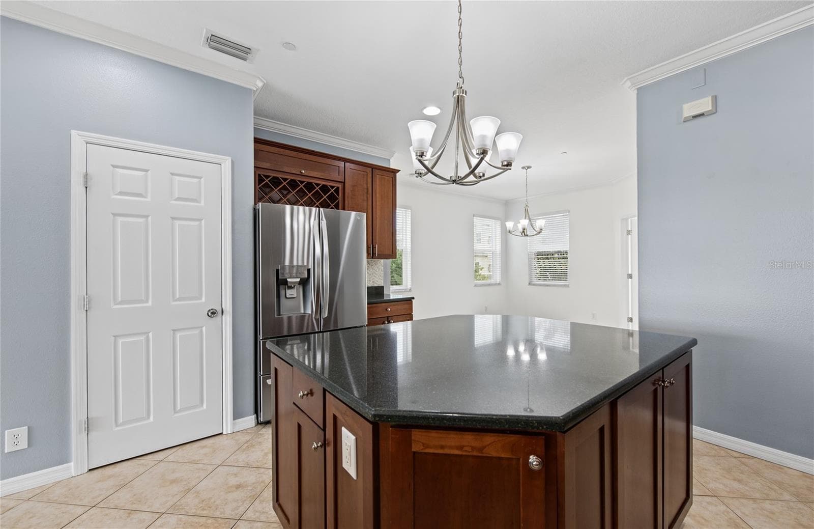 new stainless French door refrigerator - 1146 VENETIAN HARBOR DR NE, ST PETERSBURG
