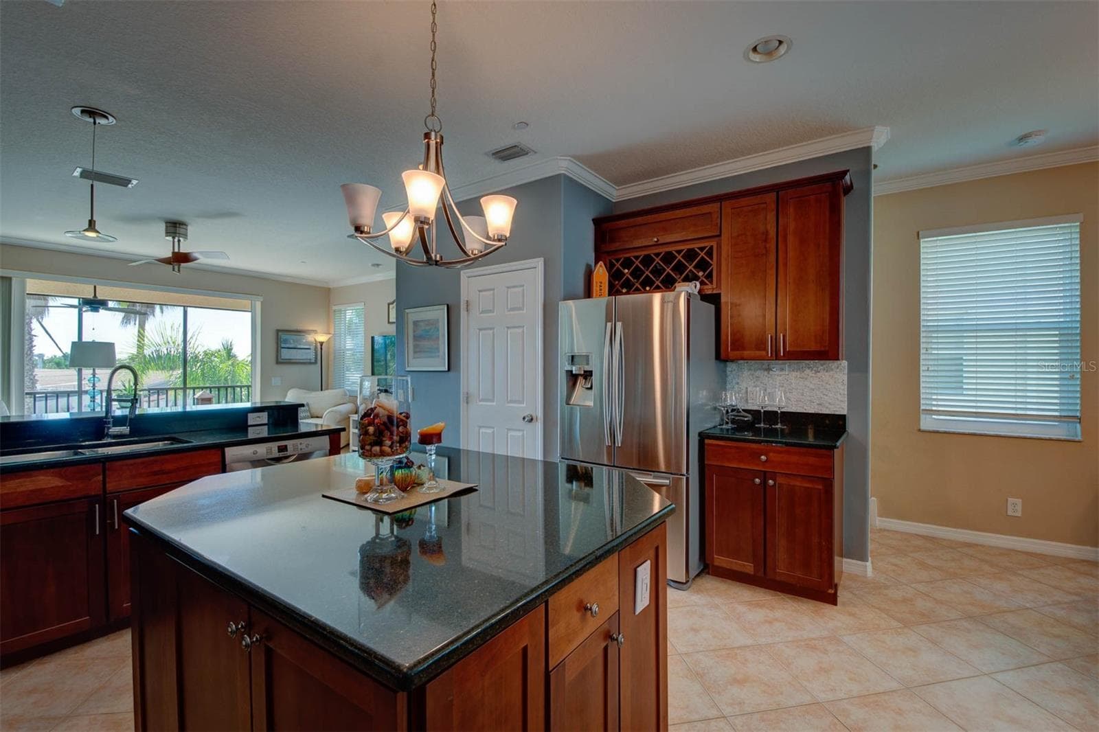 Townhouse at 1146 VENETIAN HARBOR DR NE, ST PETERSBURG, photo 17 of 76