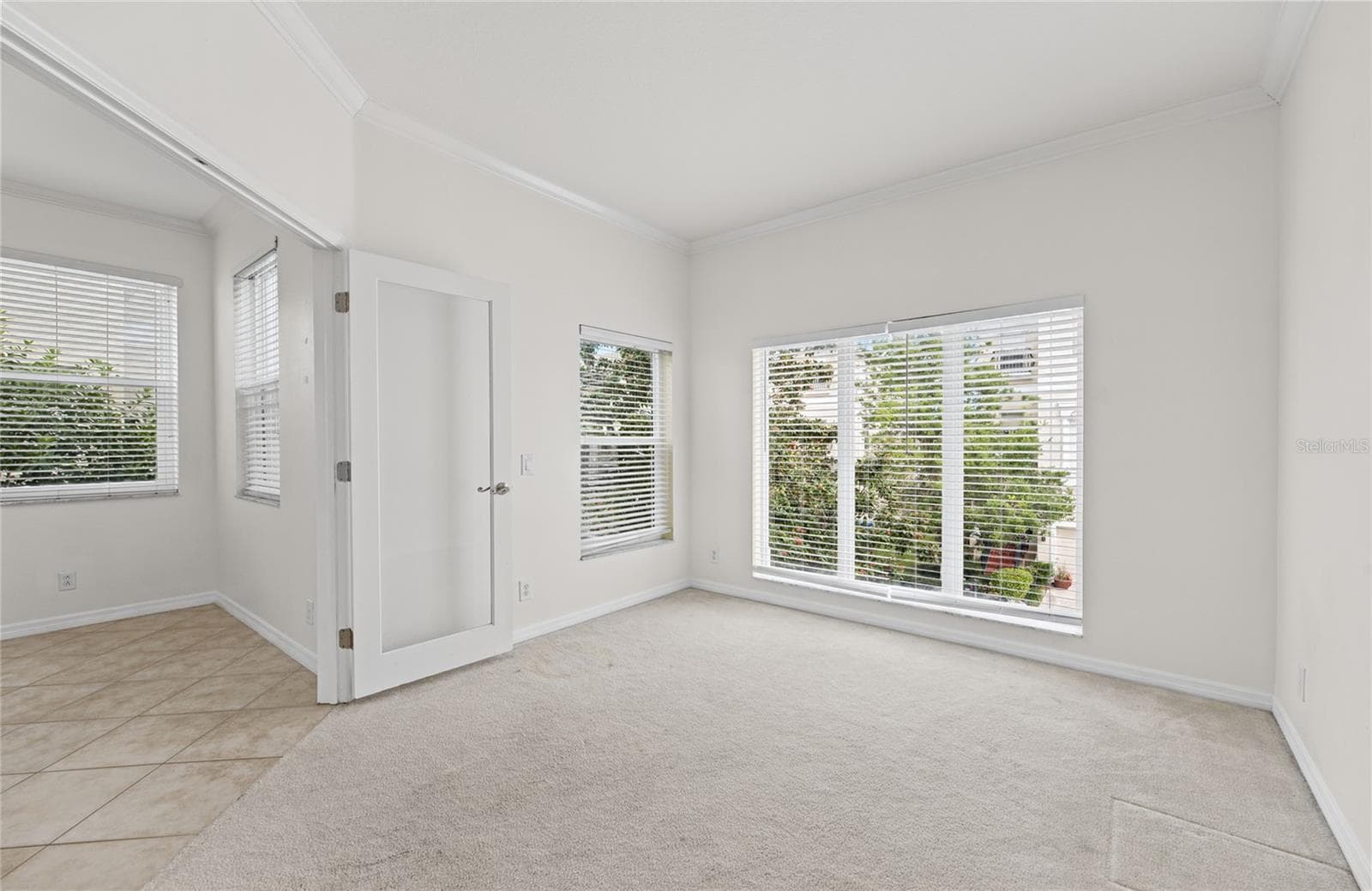 fresh paint - 1146 VENETIAN HARBOR DR NE, ST PETERSBURG