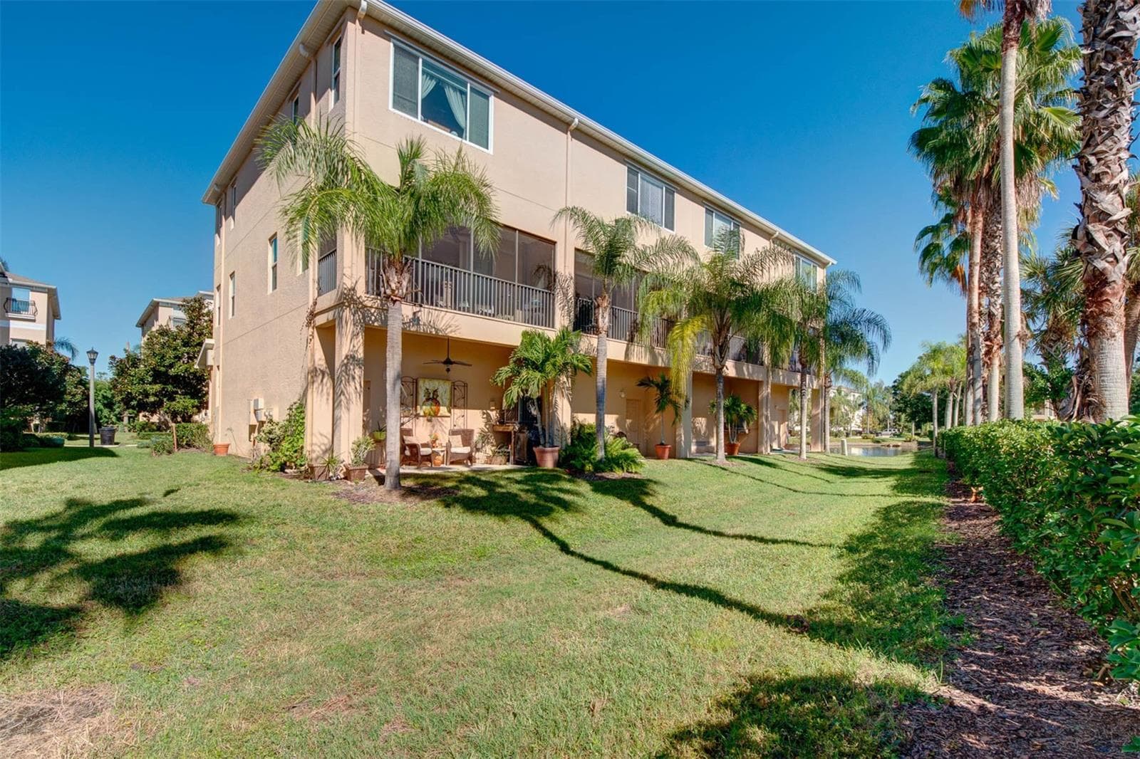 Townhouse at 1146 VENETIAN HARBOR DR NE, ST PETERSBURG, photo 53 of 76