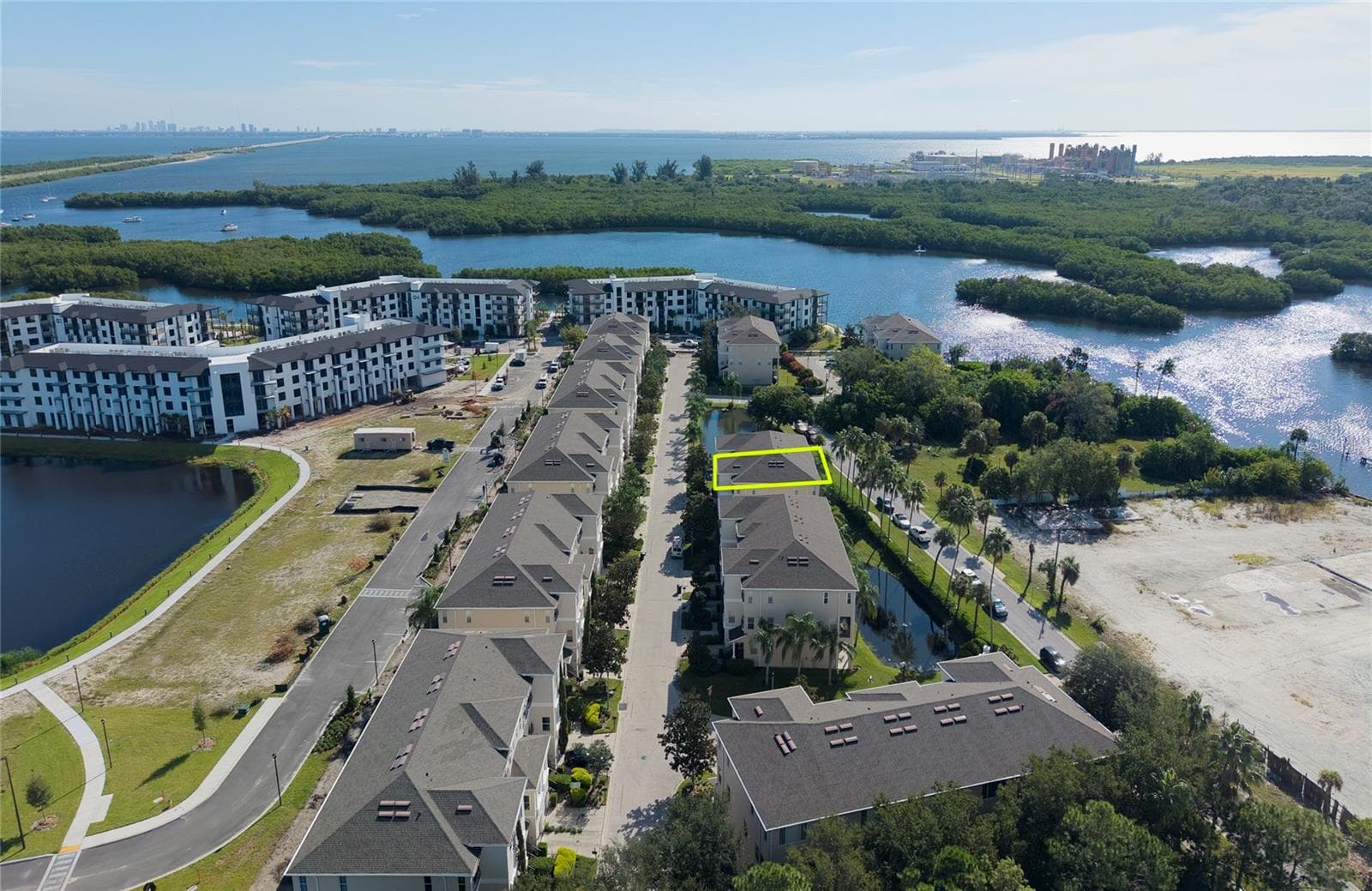 Townhouse at 1146 VENETIAN HARBOR DR NE, ST PETERSBURG, photo 58 of 76