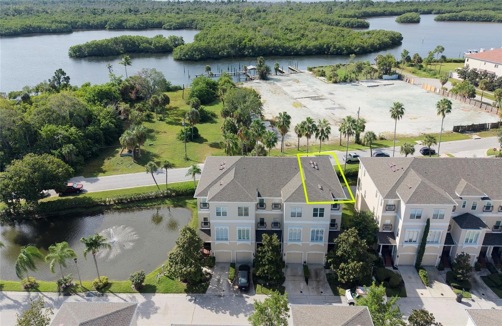 Townhouse at 1146 VENETIAN HARBOR DR NE, ST PETERSBURG, photo 65 of 76