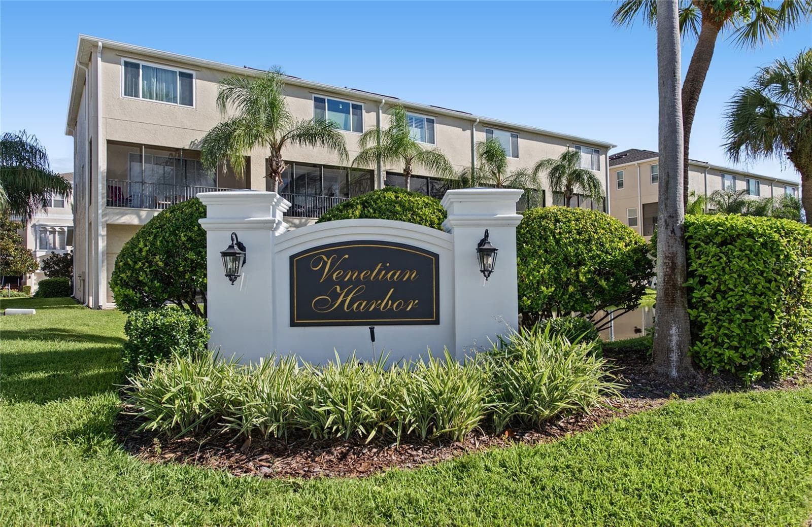 Townhouse at 1146 VENETIAN HARBOR DR NE, ST PETERSBURG, photo 49 of 76