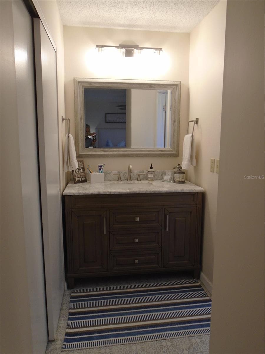 VANITY IN PRIMARY BATH - BELLE ISLE