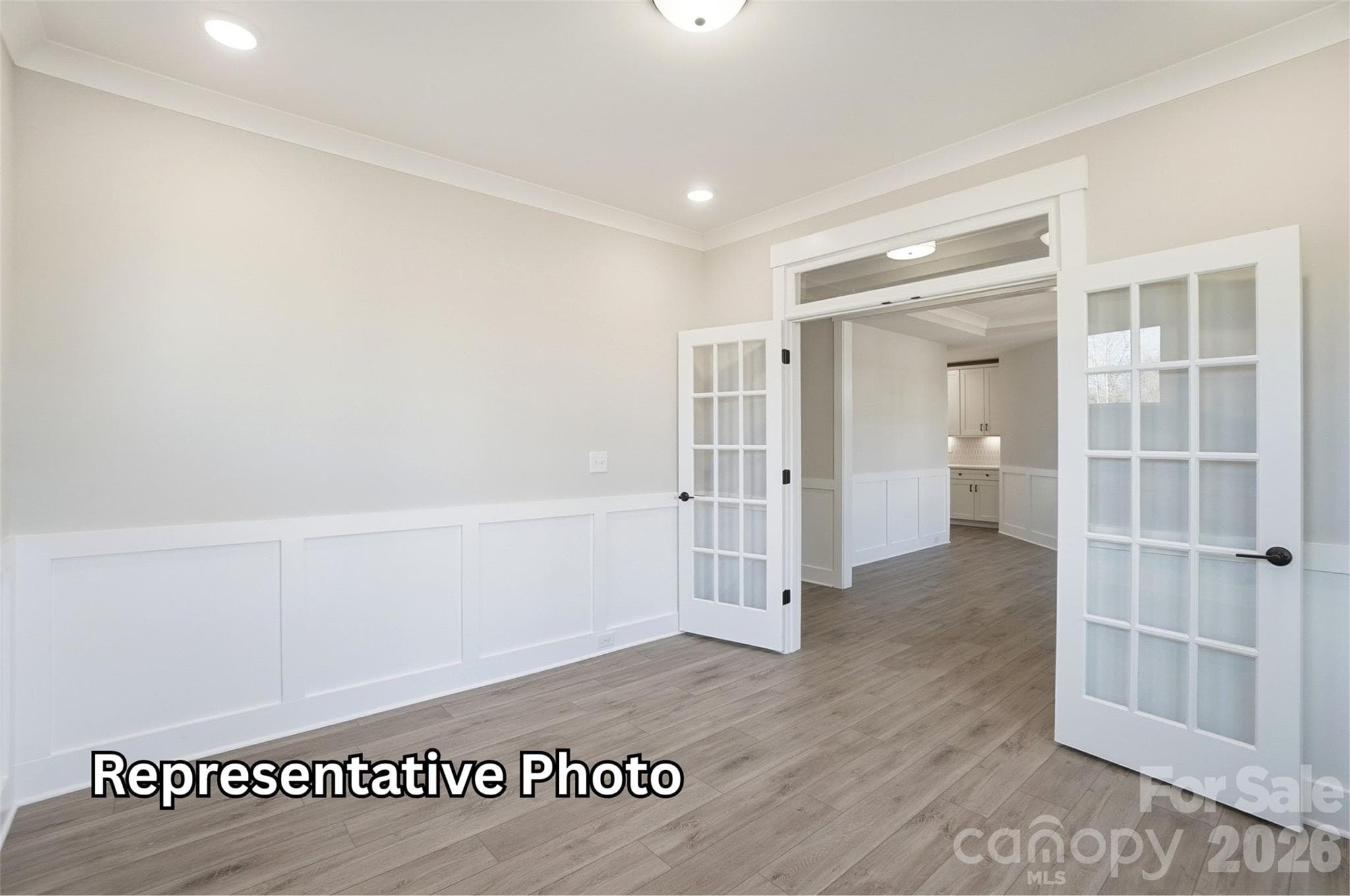 Single Family Residence at 9022 Chasewood Place Drive, Charlotte, photo 6 of 26