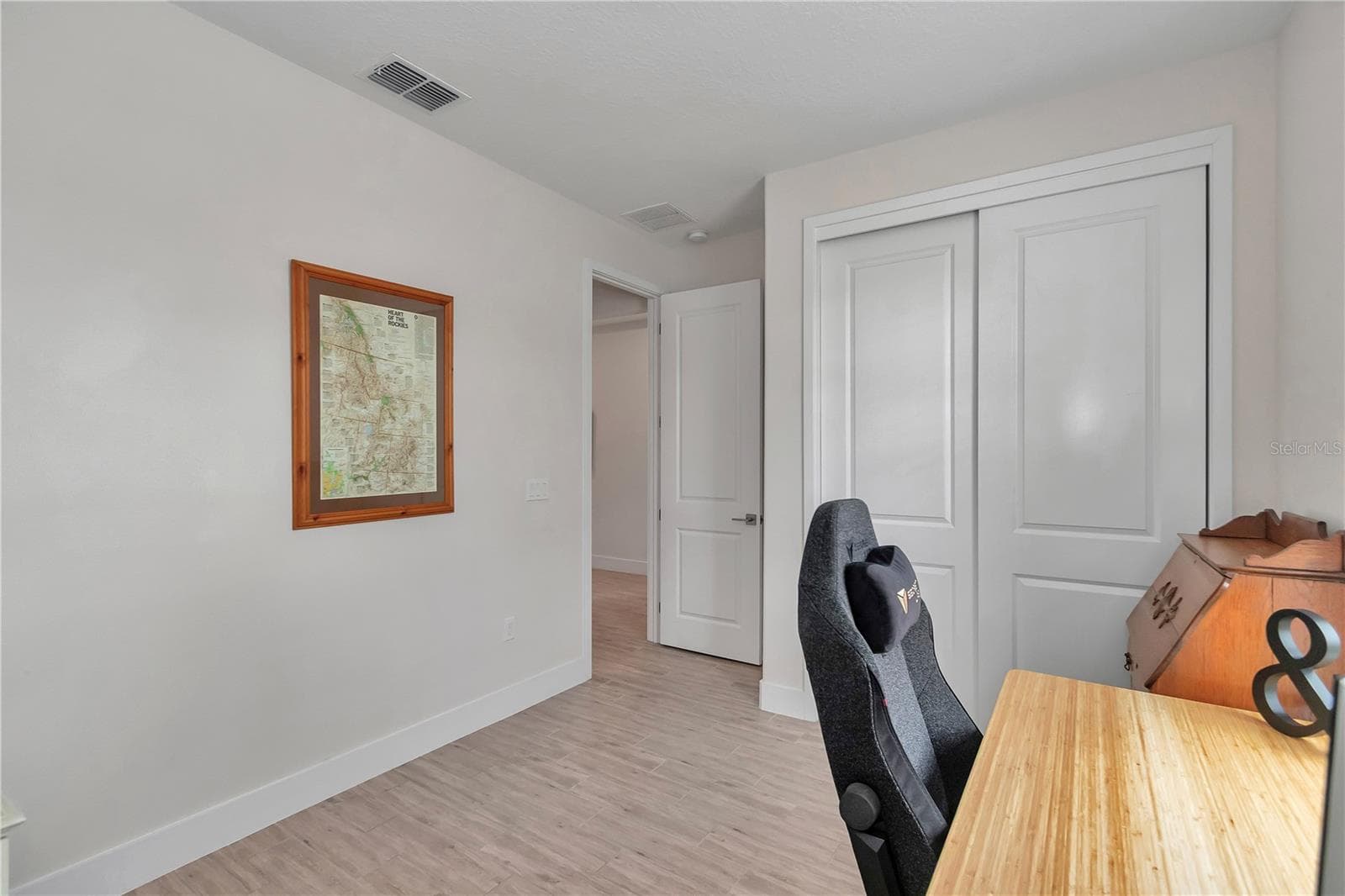 Large front bedroom - currently used as an office - 4358 NW 57TH AVE, OCALA