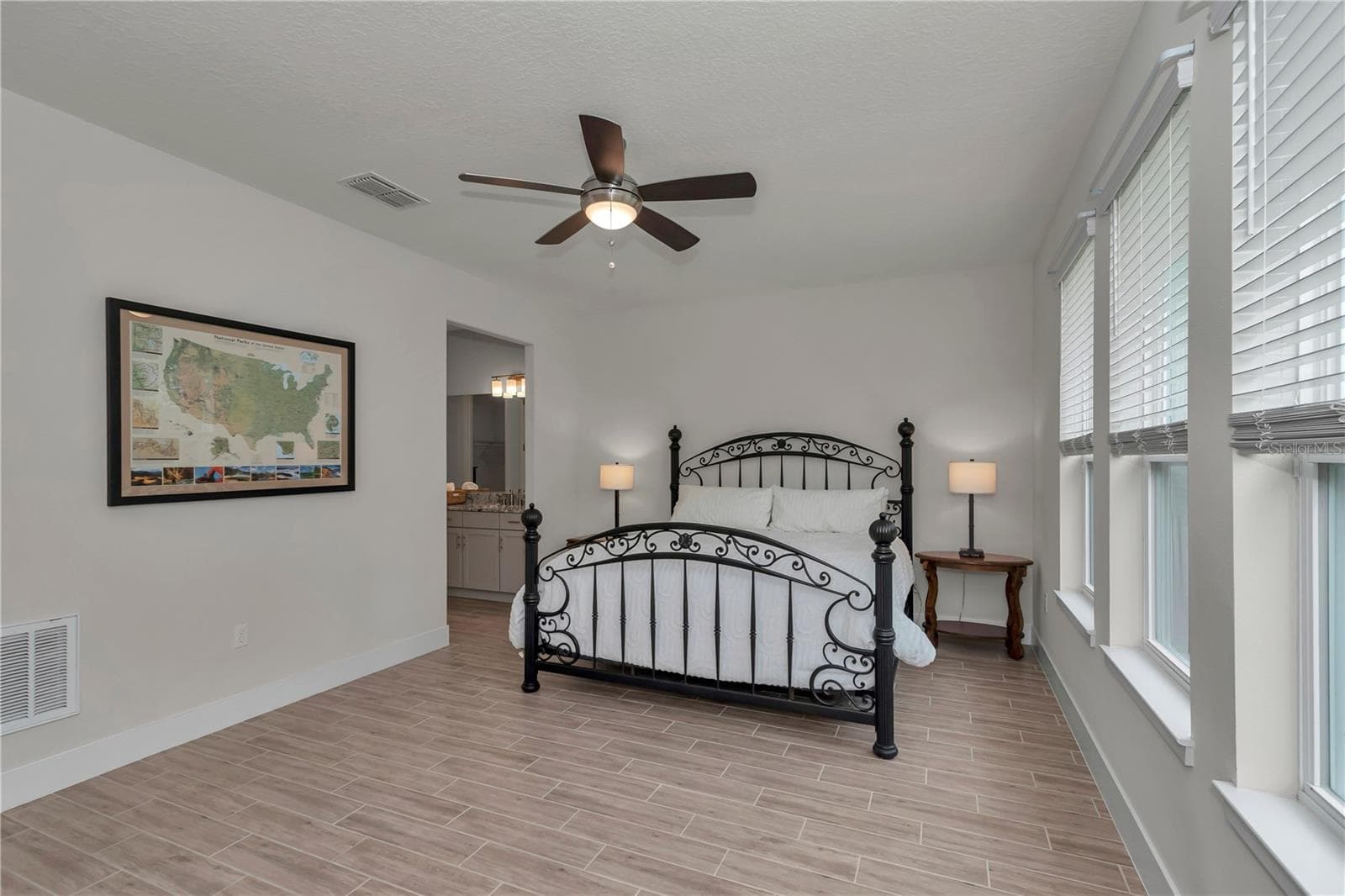 Large primary suite with garden views - 4358 NW 57TH AVE, OCALA
