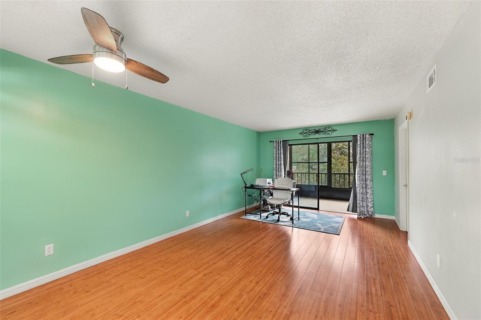 Condominium at 12900 VONN RD #E204, LARGO, photo 13 of 48