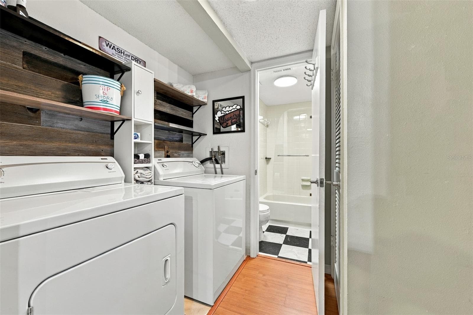 Condominium at 12900 VONN RD #E204, LARGO, photo 31 of 48