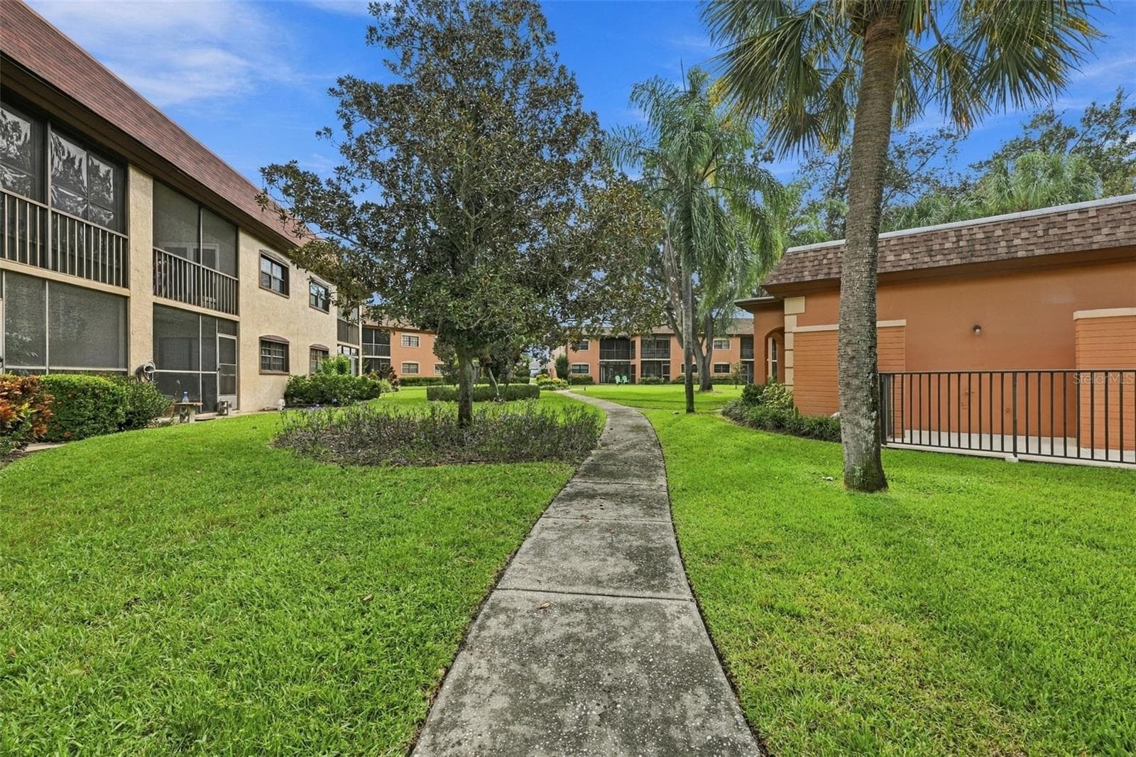 Condominium at 12900 VONN RD #E204, LARGO, photo 39 of 48