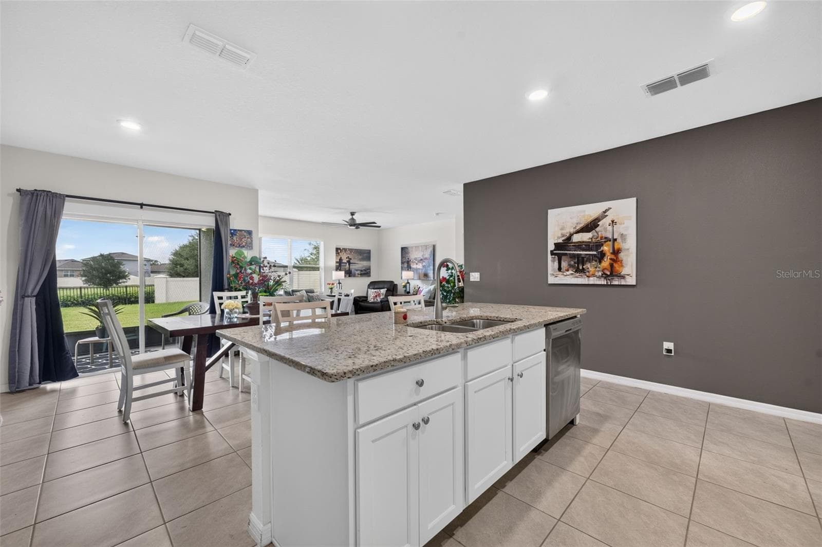 Kitchen Island/Bar - 4367 LOOKING GLASS PL, SANFORD