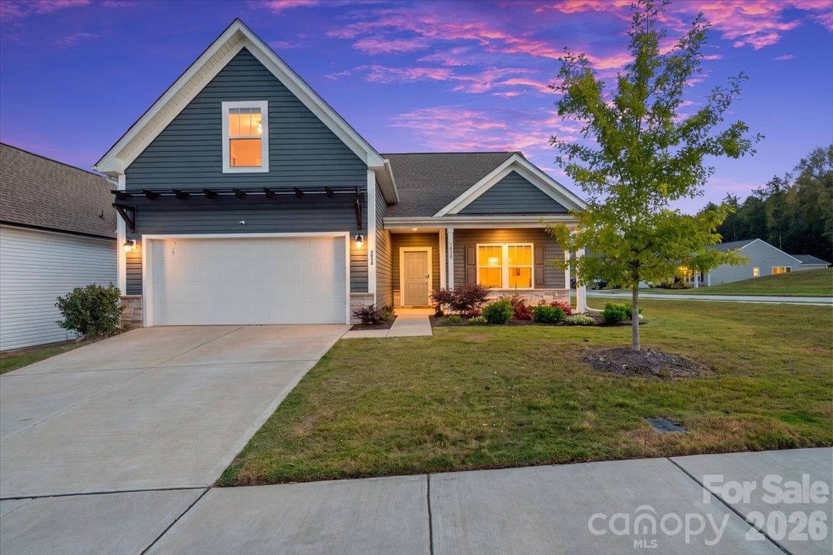 3038 Pinehills Way