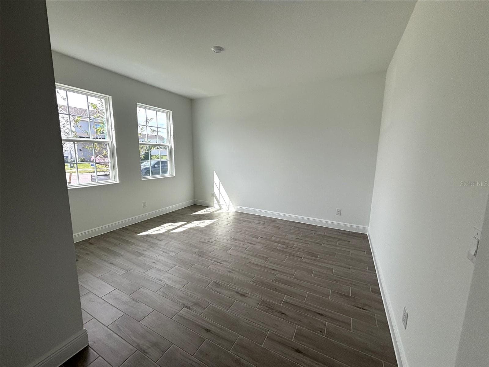 Living Room - 7252 ROLLING LEAF RD, GROVELAND