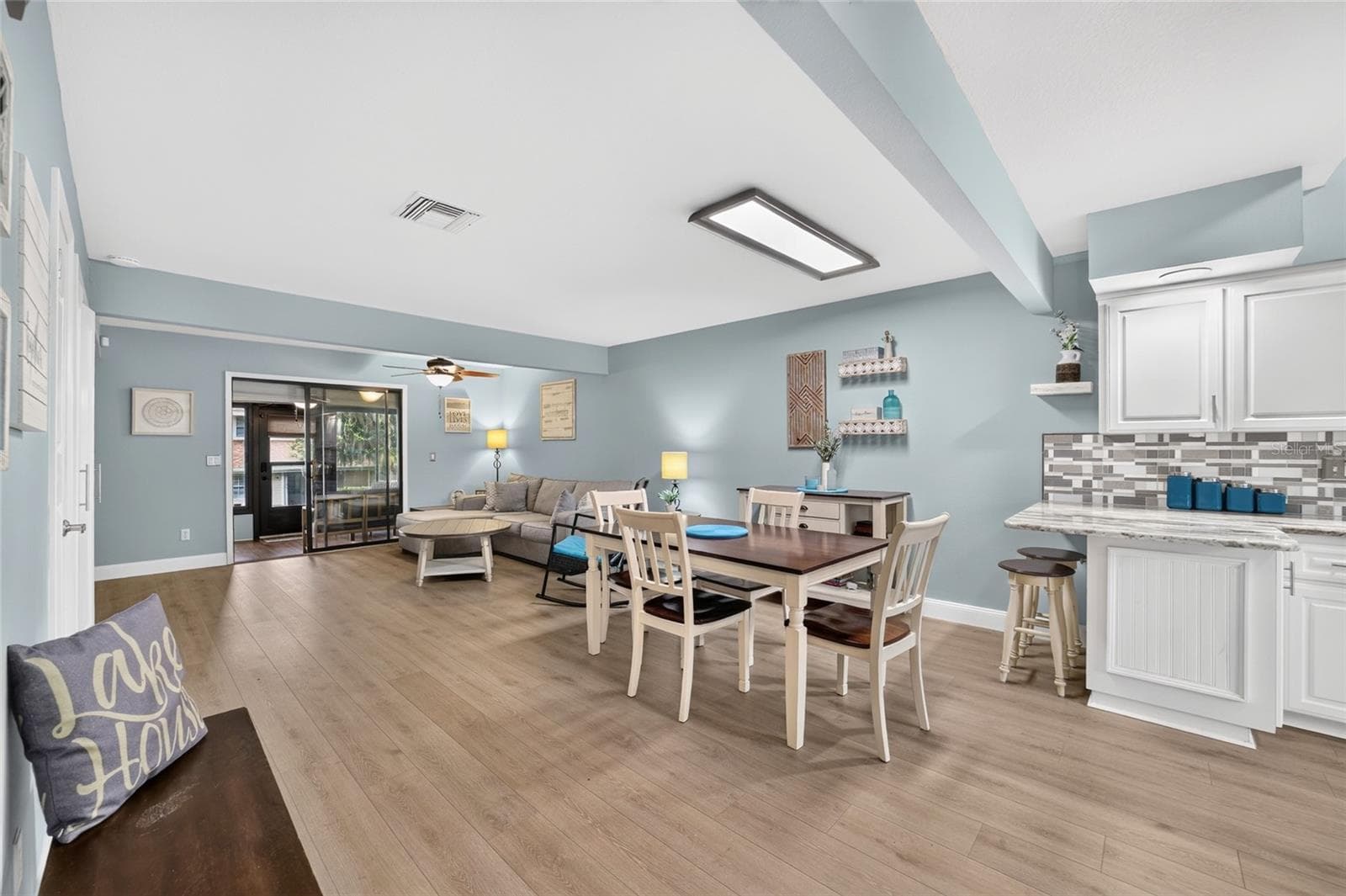 Condominium at 11001 SE SUNSET HARBOR RD #E36, SUMMERFIELD, photo 8 of 78