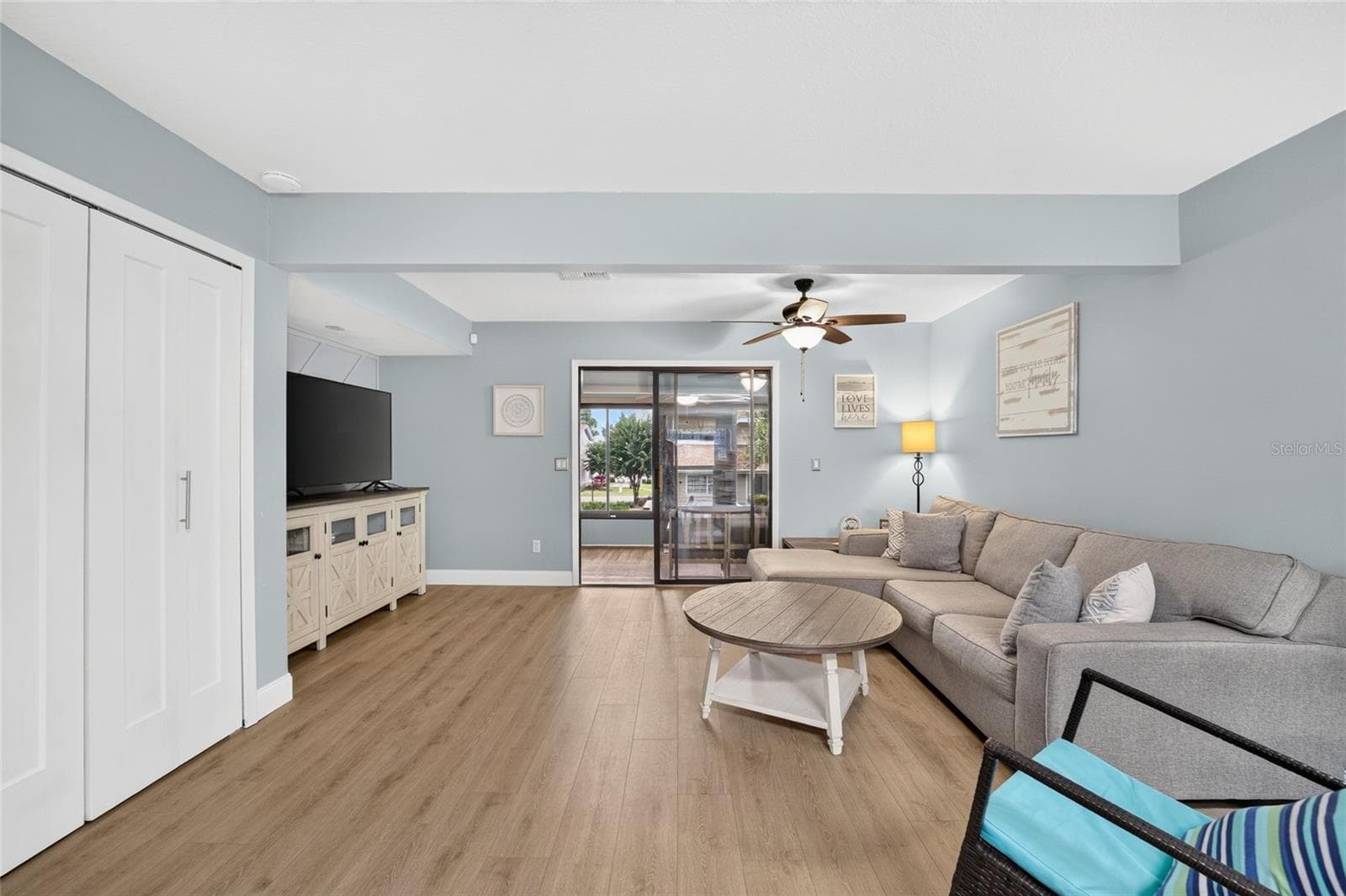 Condominium at 11001 SE SUNSET HARBOR RD #E36, SUMMERFIELD, photo 10 of 78