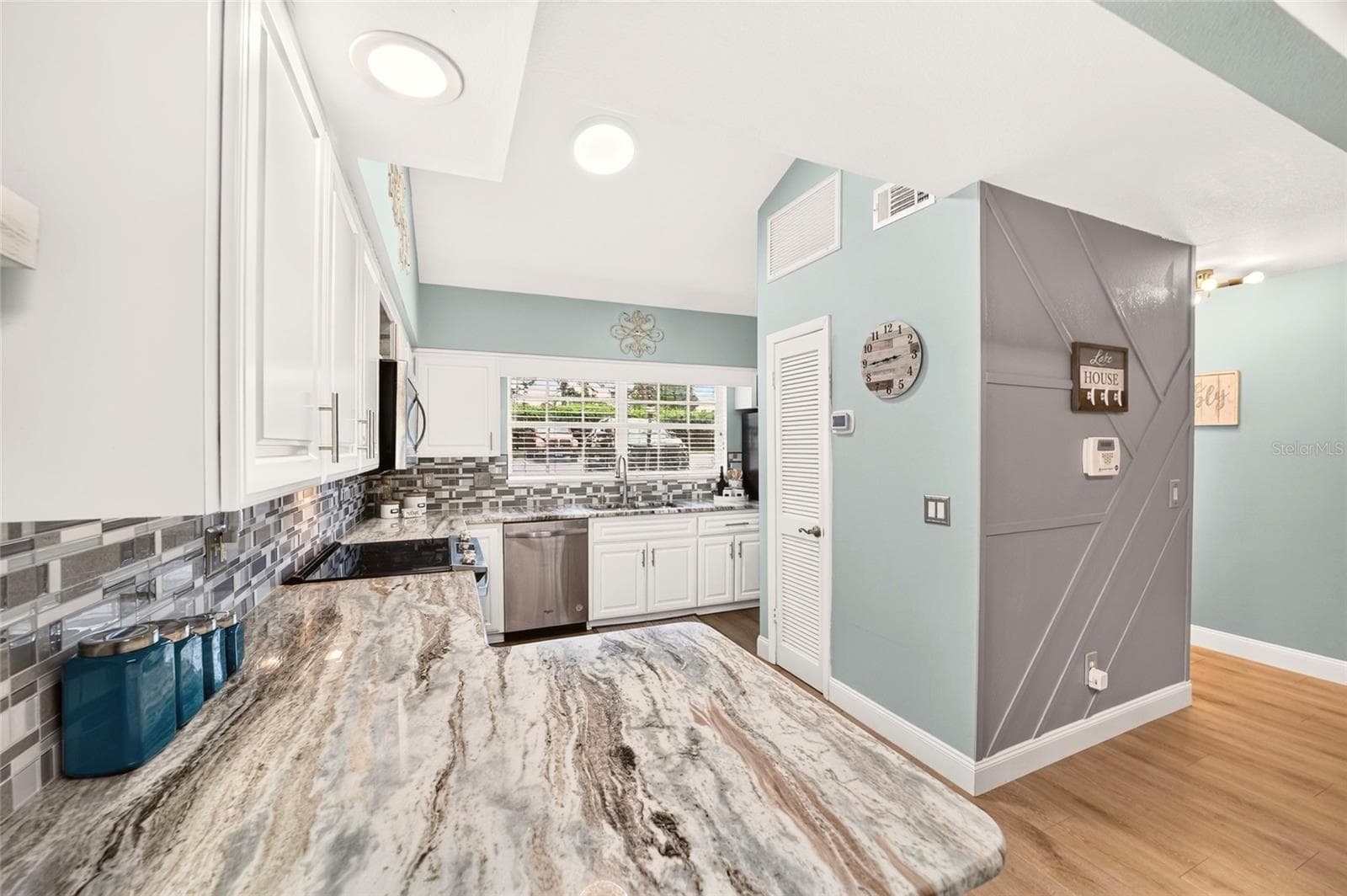 Condominium at 11001 SE SUNSET HARBOR RD #E36, SUMMERFIELD, photo 22 of 78
