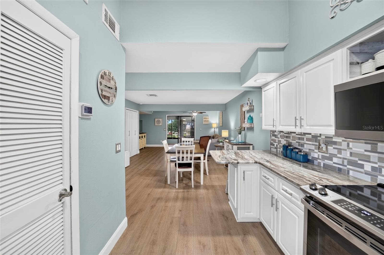 Condominium at 11001 SE SUNSET HARBOR RD #E36, SUMMERFIELD, photo 25 of 78