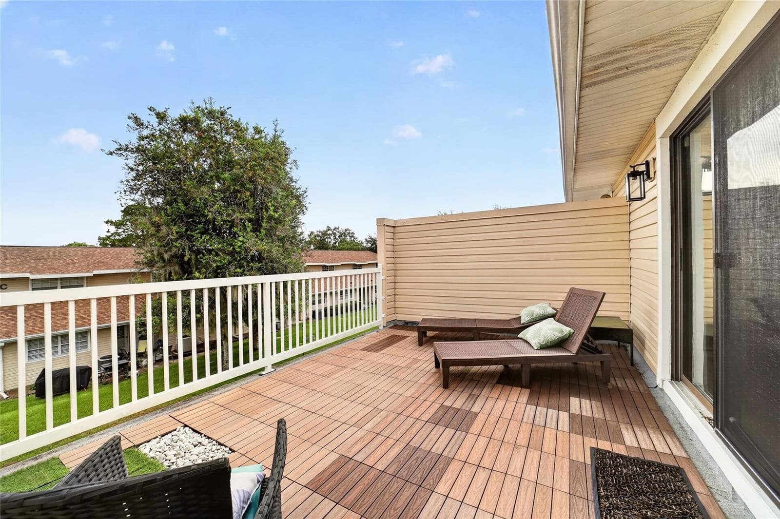 Condominium at 11001 SE SUNSET HARBOR RD #E36, SUMMERFIELD, photo 39 of 78