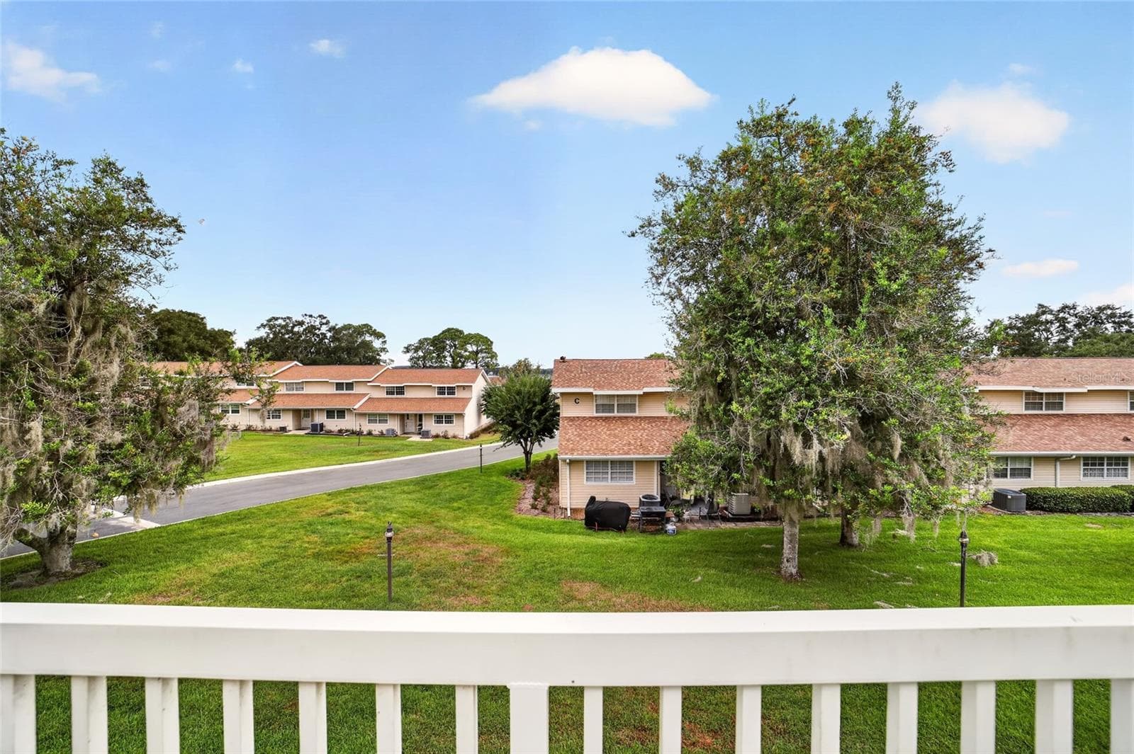 Condominium at 11001 SE SUNSET HARBOR RD #E36, SUMMERFIELD, photo 41 of 78