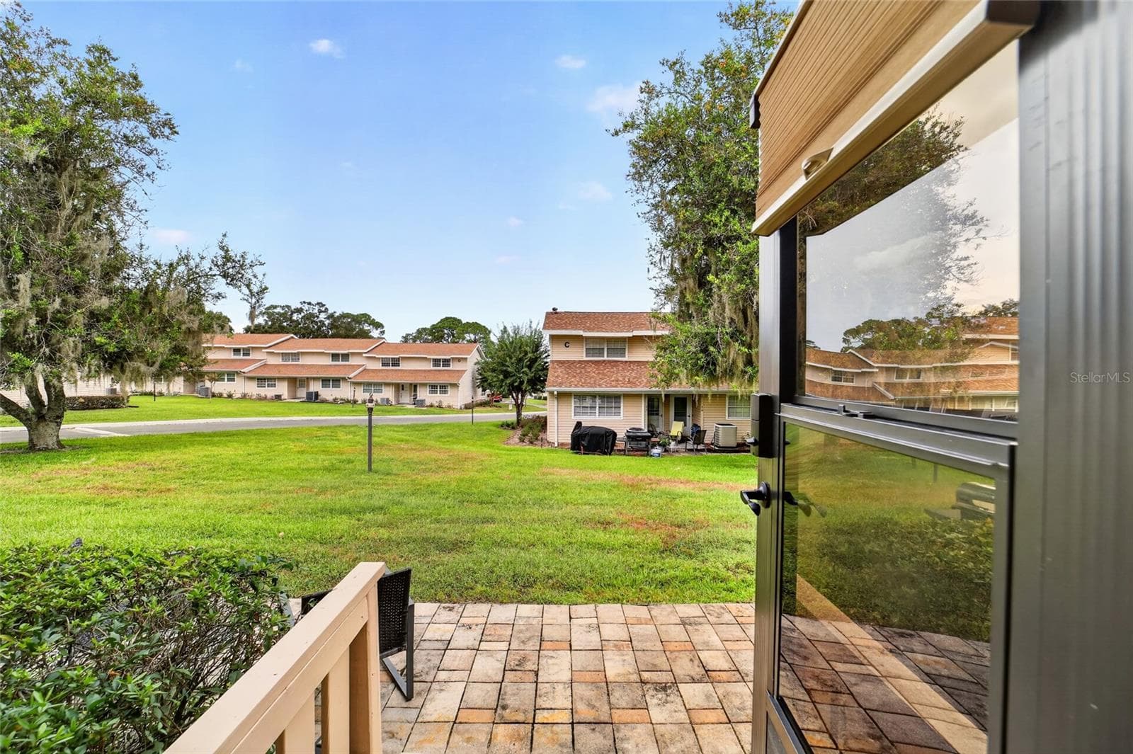 Condominium at 11001 SE SUNSET HARBOR RD #E36, SUMMERFIELD, photo 49 of 78