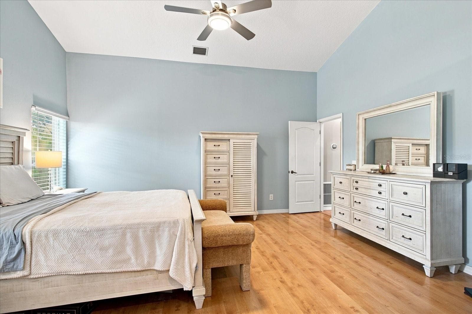 Single Family Residence at 1660 SWEETWATER WEST CIR, APOPKA, photo 17 of 44