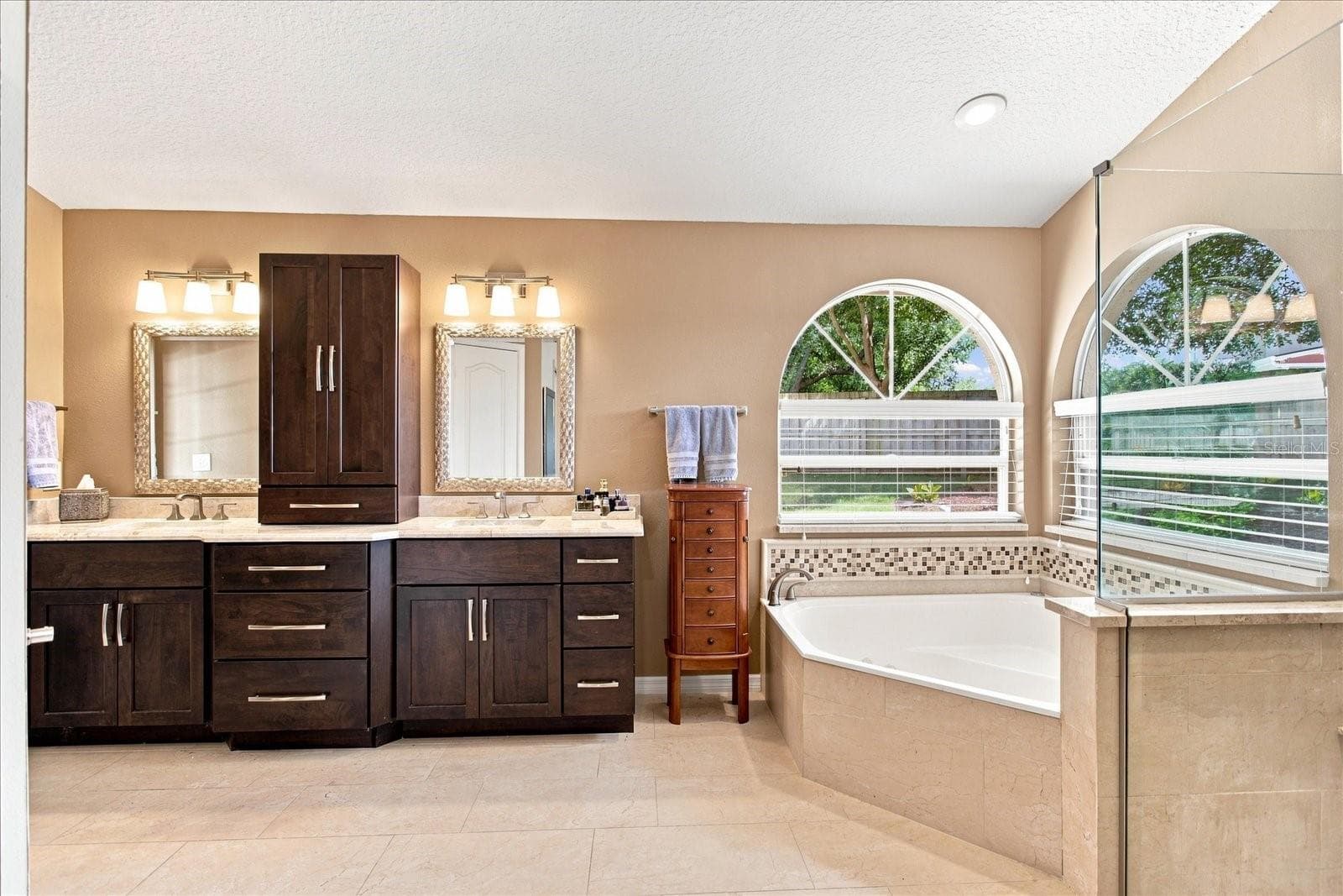 Single Family Residence at 1660 SWEETWATER WEST CIR, APOPKA, photo 19 of 44