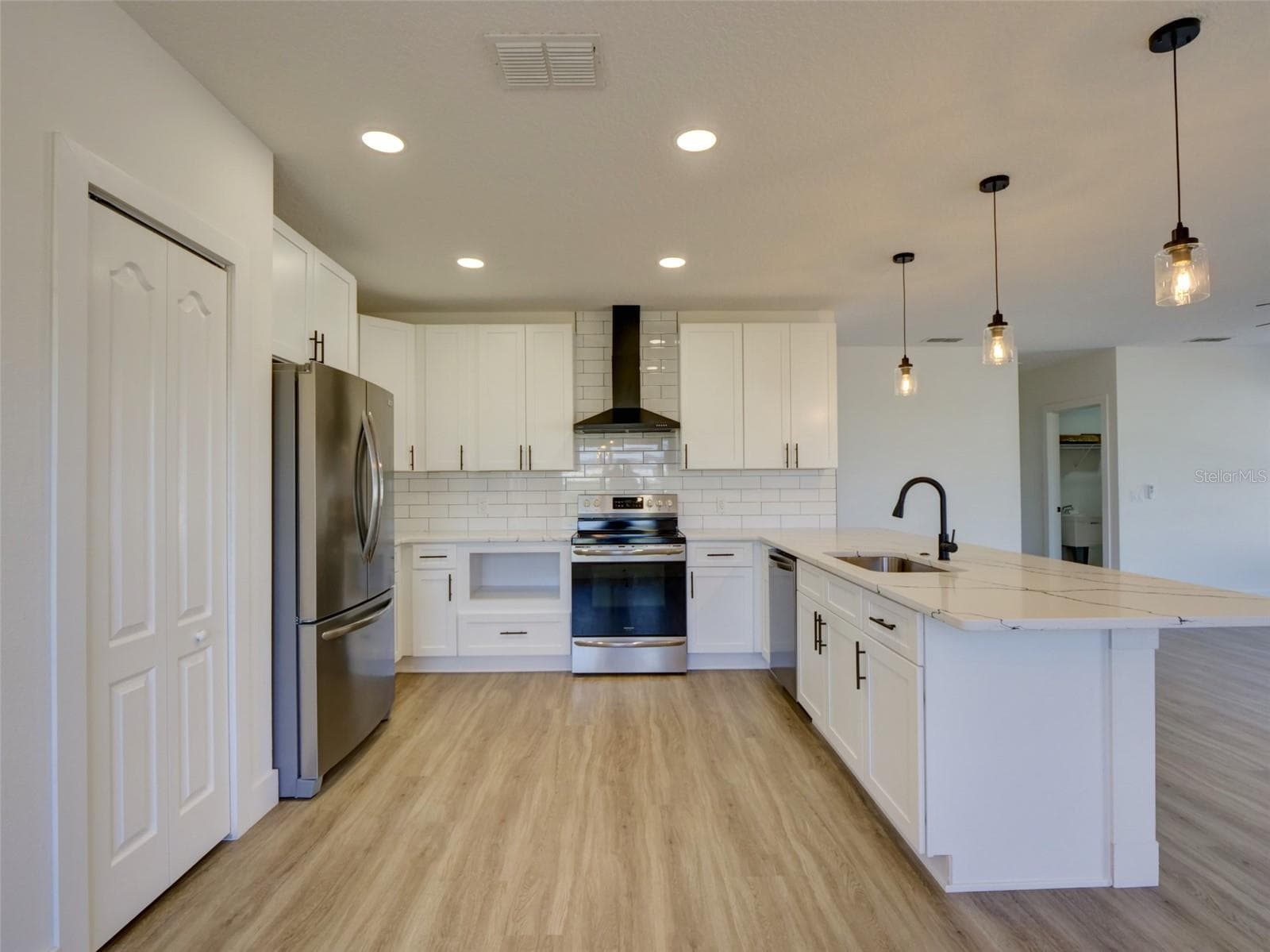 KITCHEN - 307 BIG BLACK LN, POINCIANA
