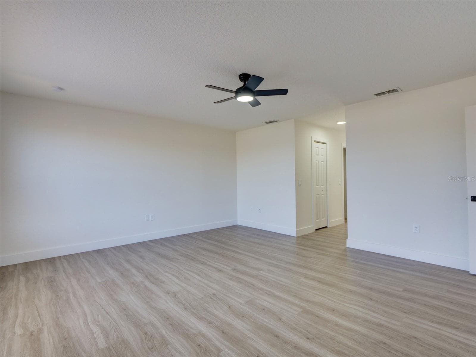 PRIMARY SUITE - 307 BIG BLACK LN, POINCIANA