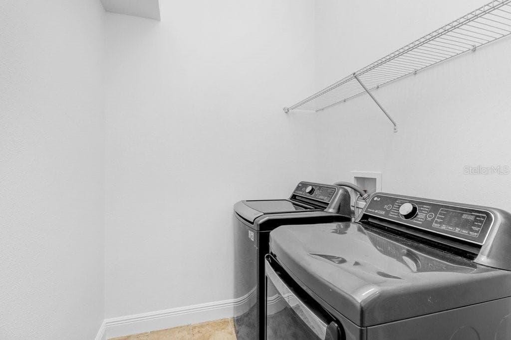 2nd Floor Laundry Room - 6818 46TH LN N, PINELLAS PARK