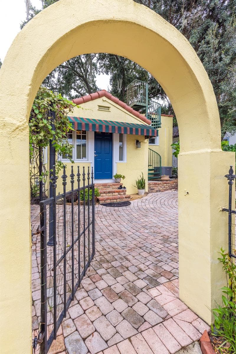 Single Family Residence at 1002 DELANEY PARK DR, ORLANDO, photo 38 of 54