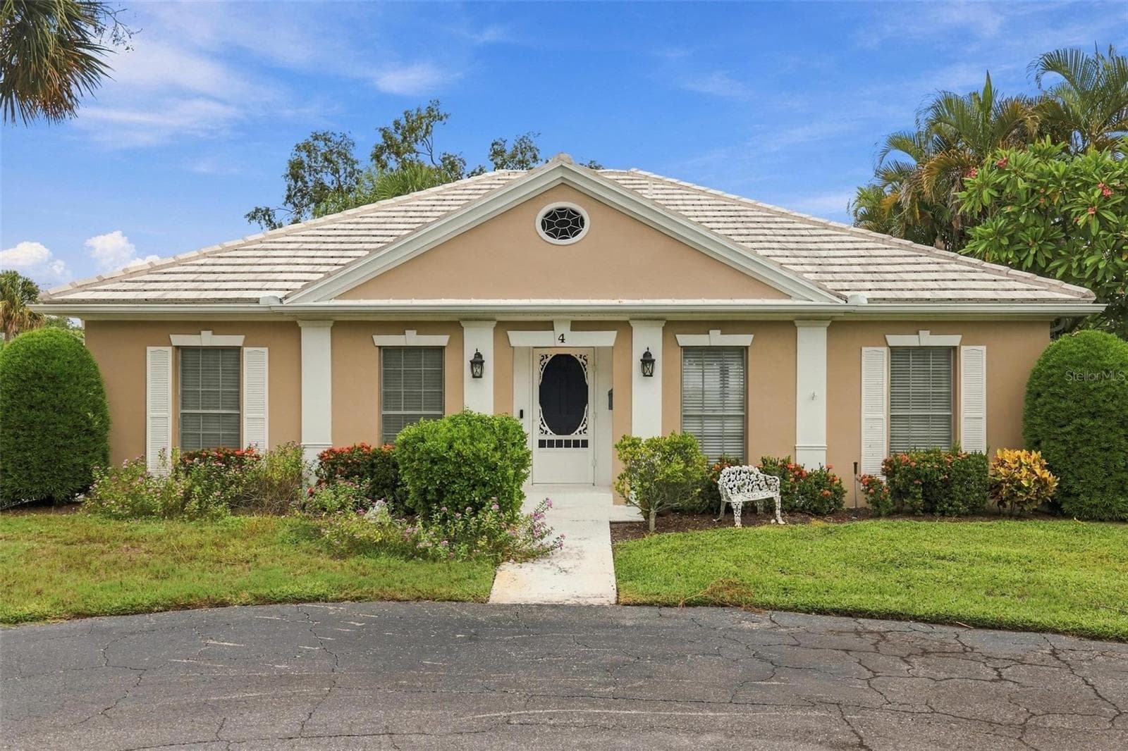 4 ANTIGUA CIR #6