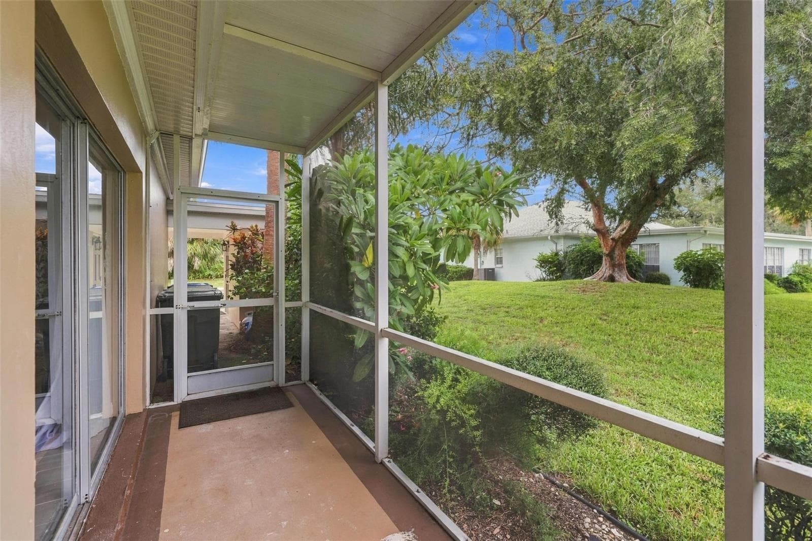 Another view of the spacious lanai - 4 ANTIGUA CIR #6, ENGLEWOOD