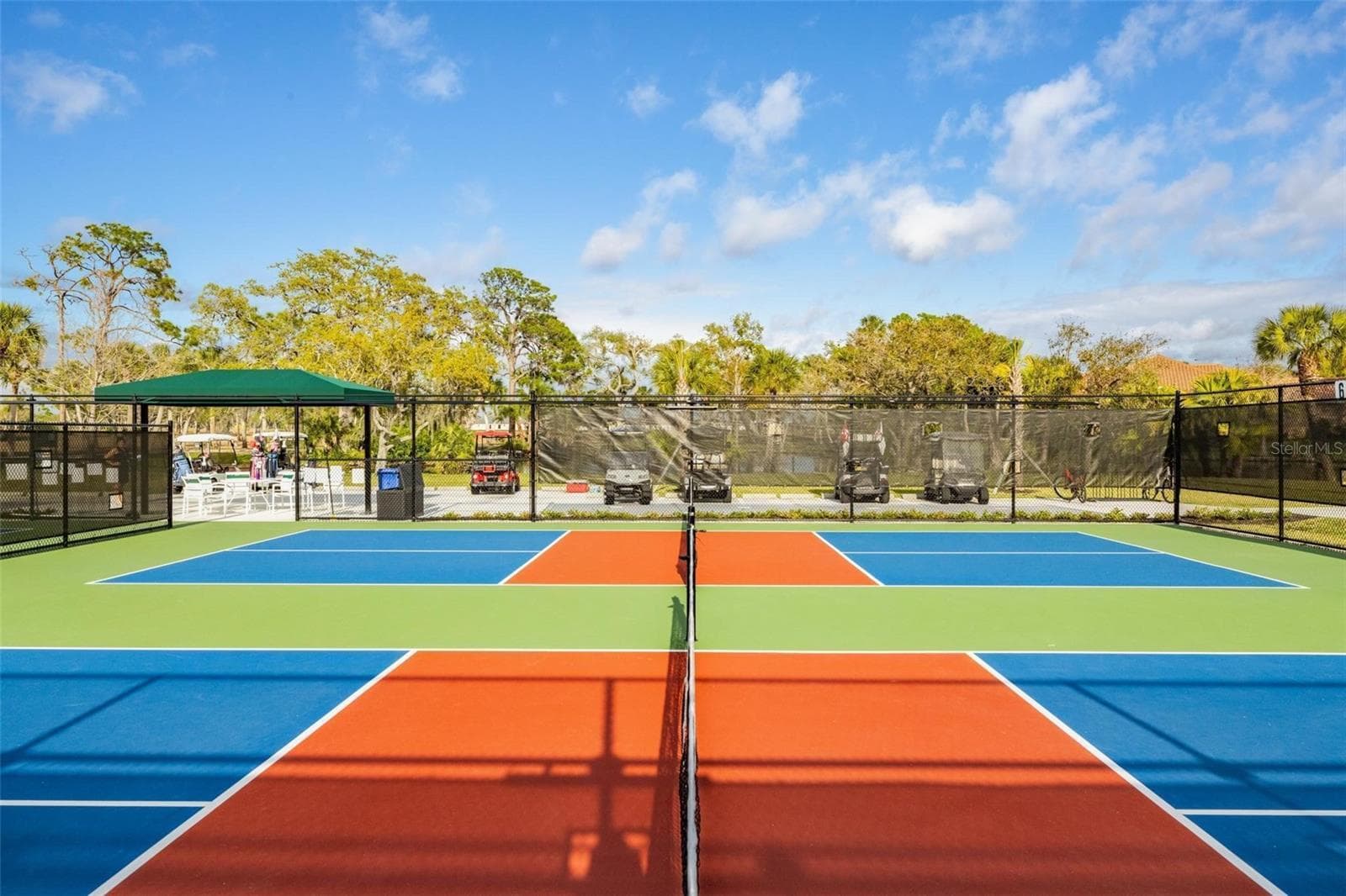 Another view of the tennis courts - 4 ANTIGUA CIR #6, ENGLEWOOD