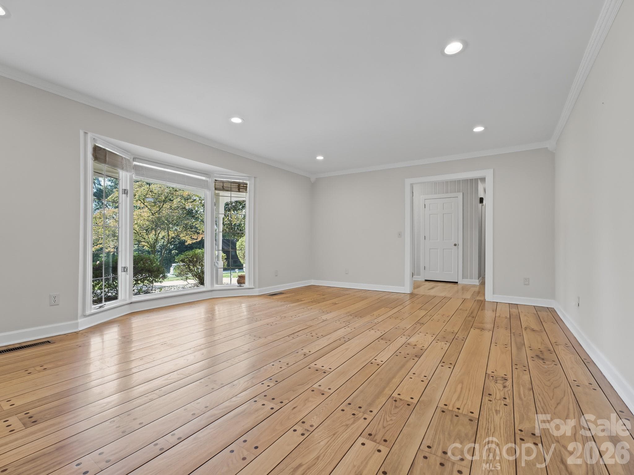 Living Room - 109 Yardley Court, Hendersonville