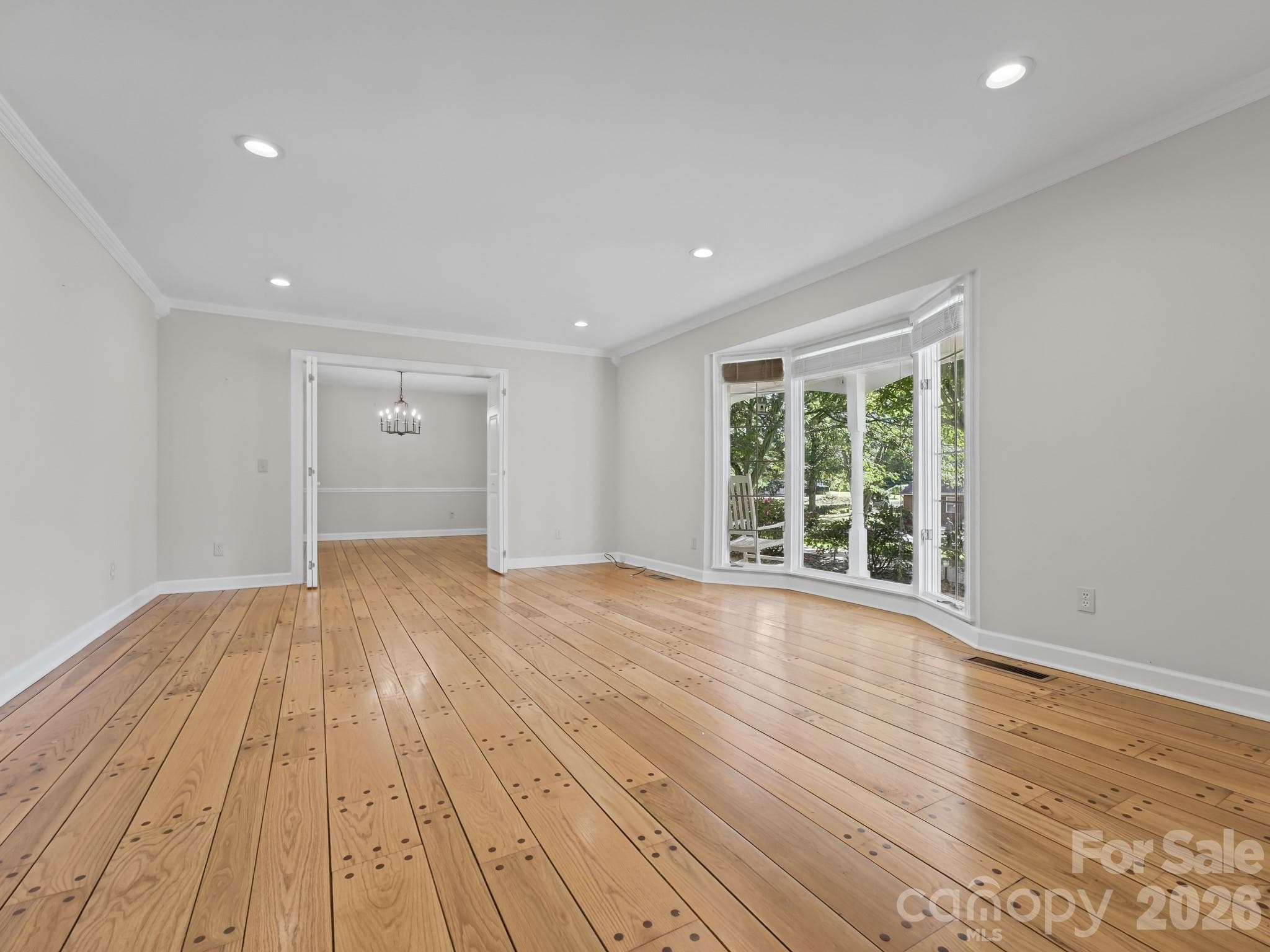 Living room - 109 Yardley Court, Hendersonville