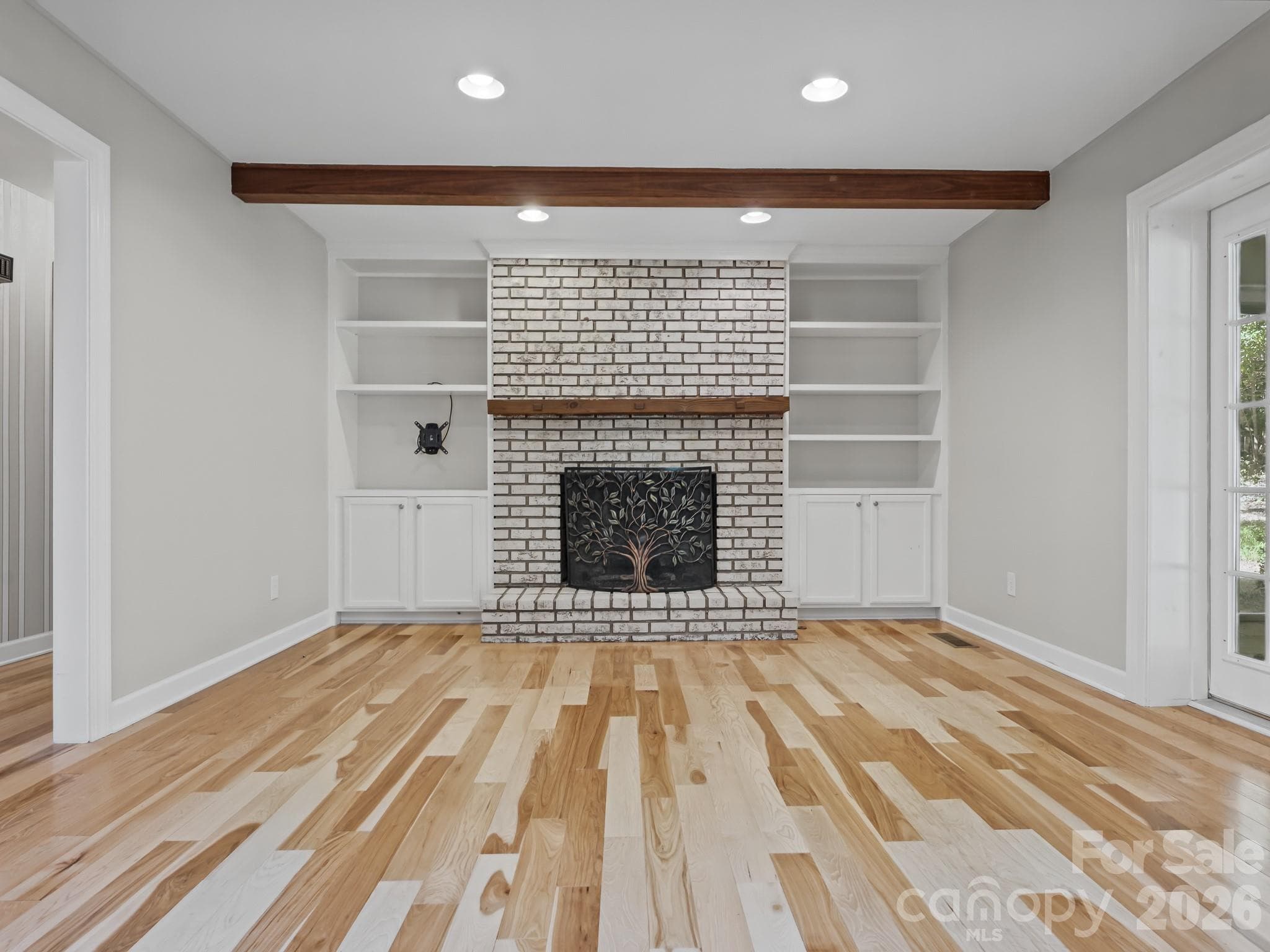 Family Room - 109 Yardley Court, Hendersonville