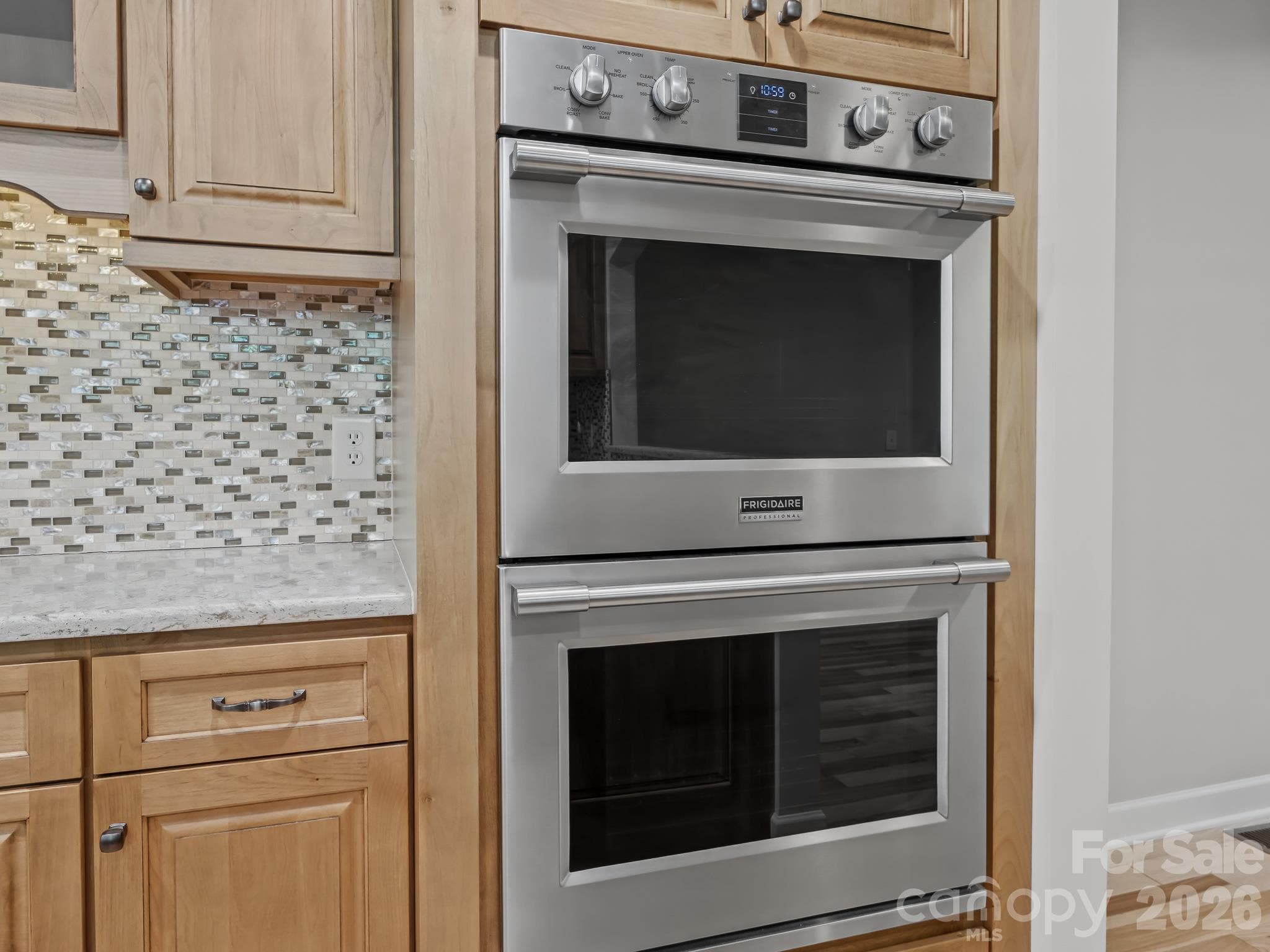 Kitchen - 109 Yardley Court, Hendersonville